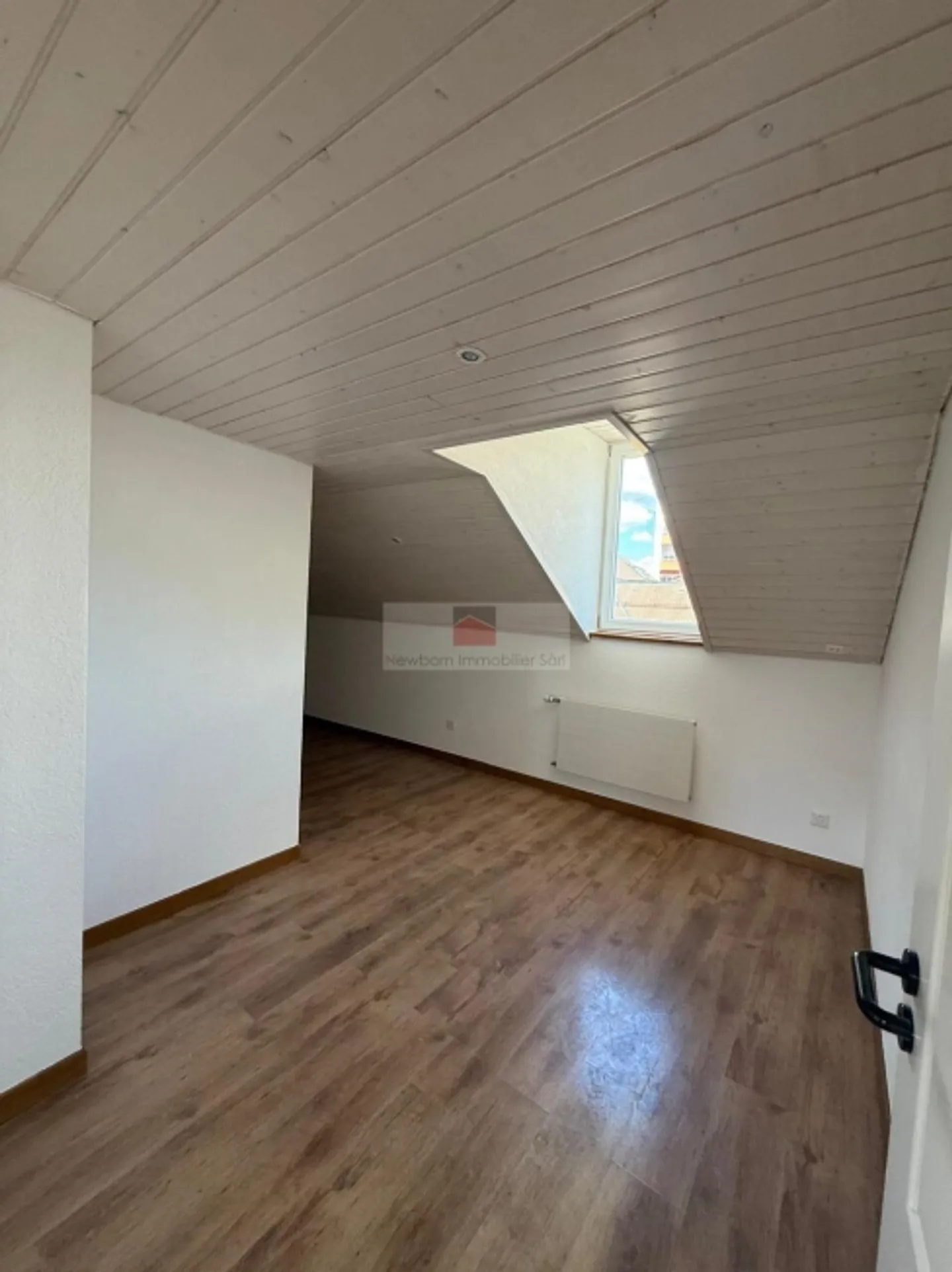 In affitto - Ampio appartamento di 5,5 locali nel cuore di Vallorbe - Foto 4 di 7