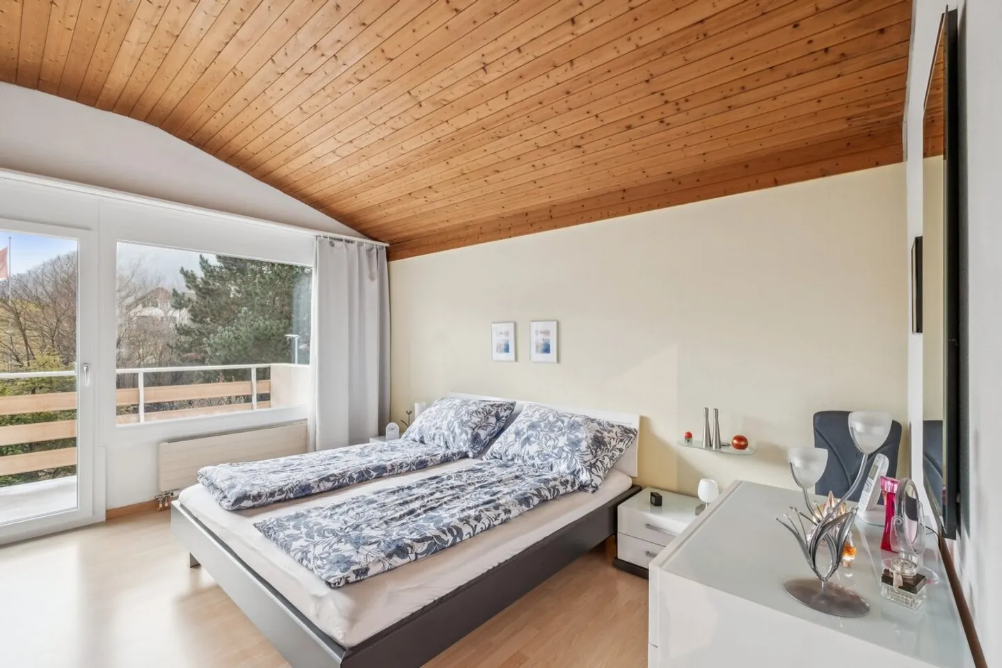 Charmantes Familienhaus mit Garten - Foto 5 von 8