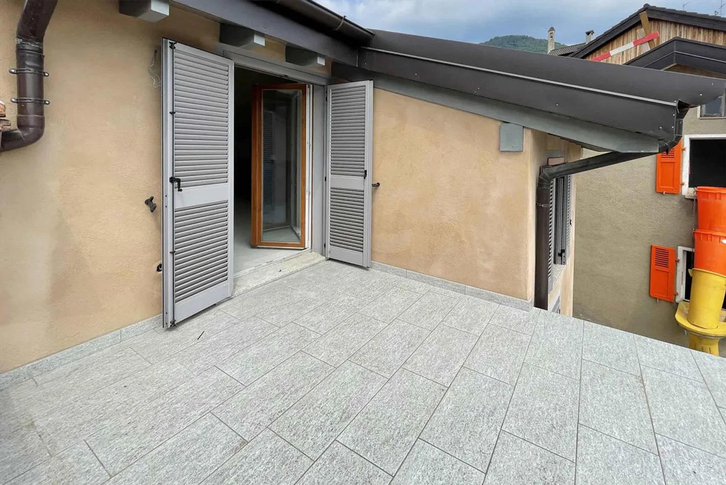 Duplex ristrutturato a Miglieglia - Foto 3 di 13