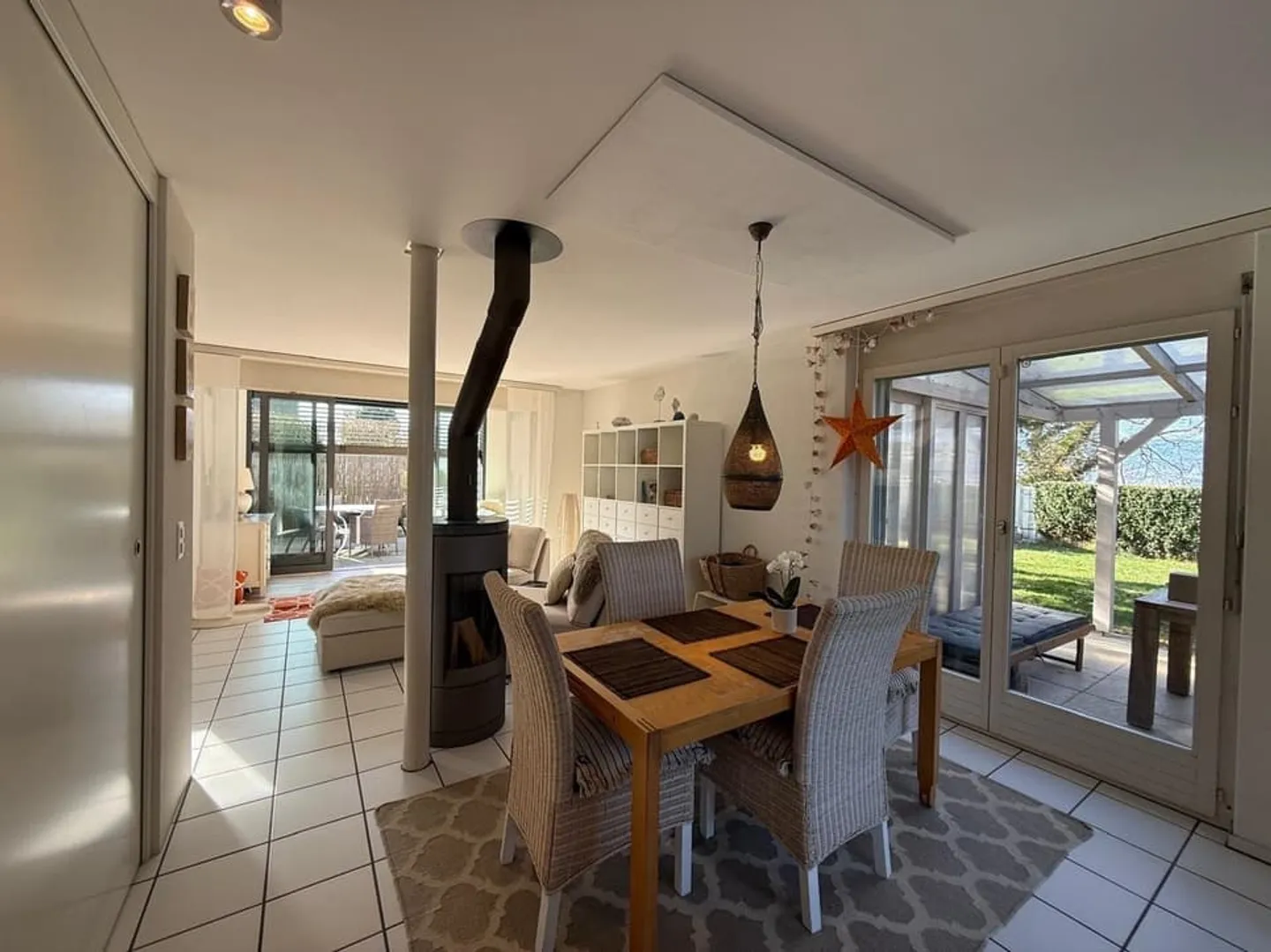 Villa angolare per amanti della natura e del Lago di Neuchâtel - Foto 8 di 13