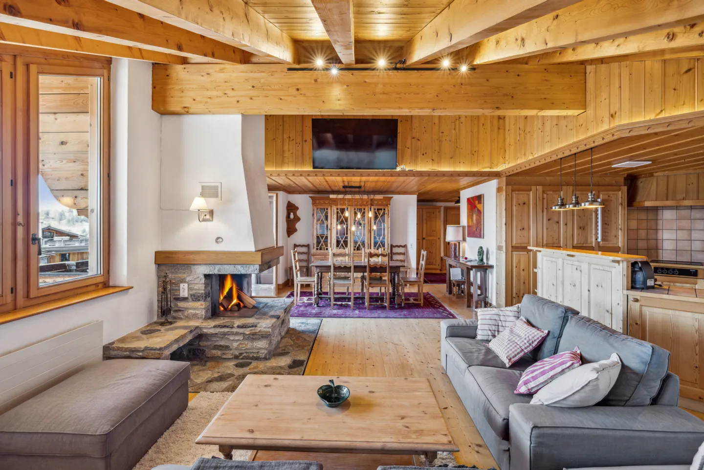 Appartamento in vendita - Foto 2 di 13