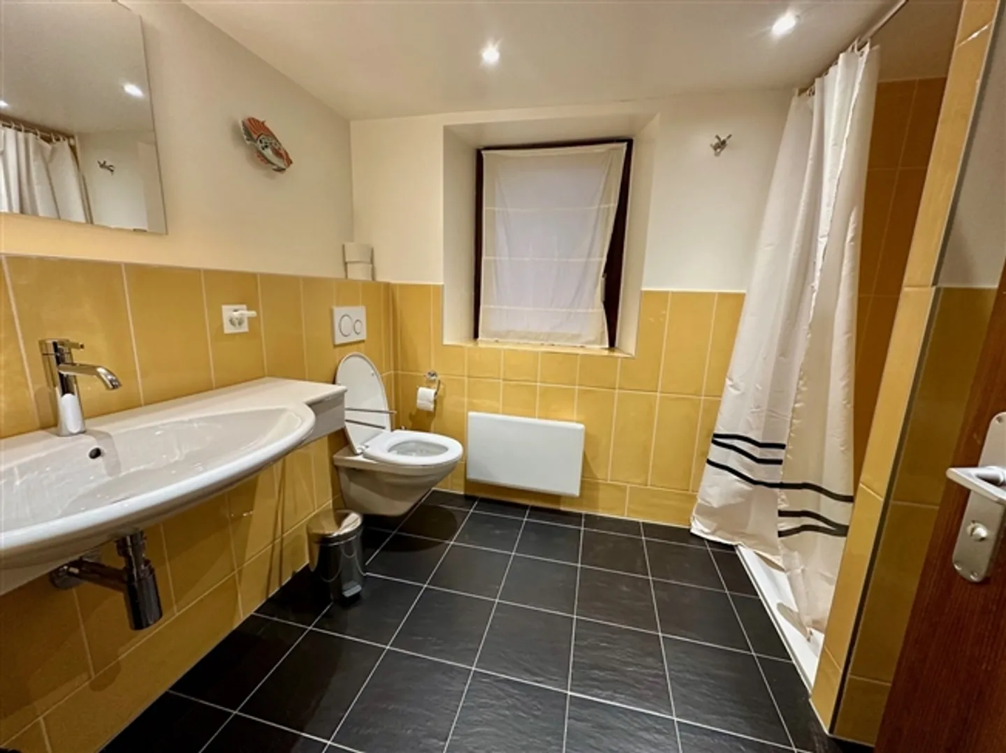 Affascinante casa di villaggio di 5,5 stanze con ristorante in vendita - Foto 17 di 20