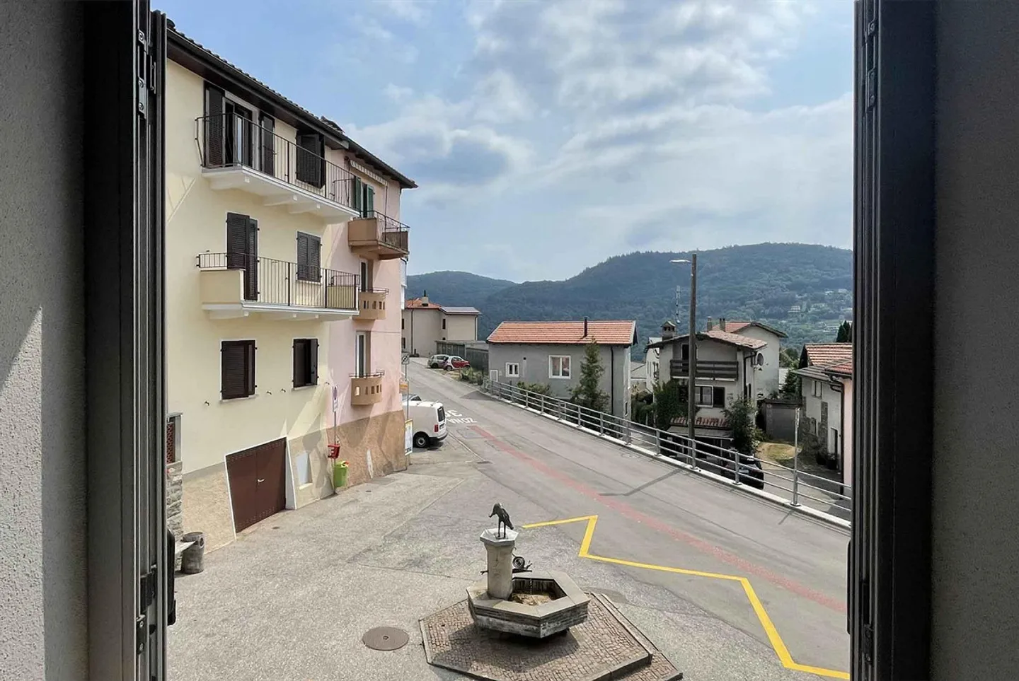 Duplex ristrutturato a Miglieglia - Foto 9 di 13
