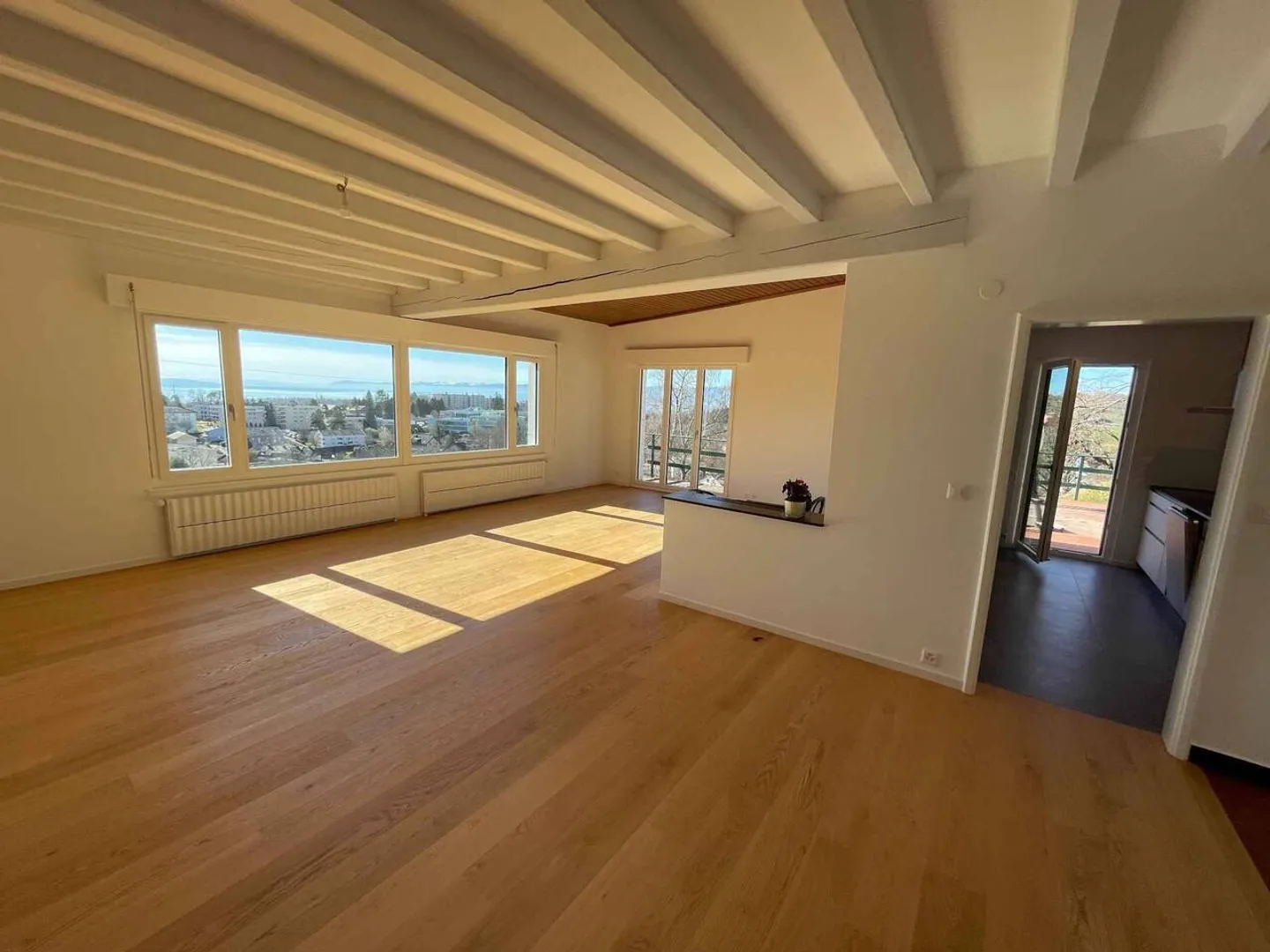 Magnifica villa con piscina a Epalinges - Foto 9 di 13