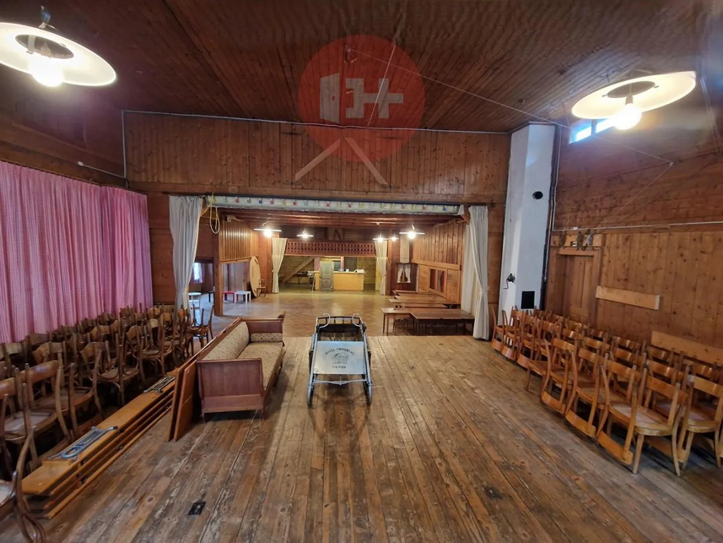 Rustikales Hotel mit Pool in Boltigen - Foto 11 von 17