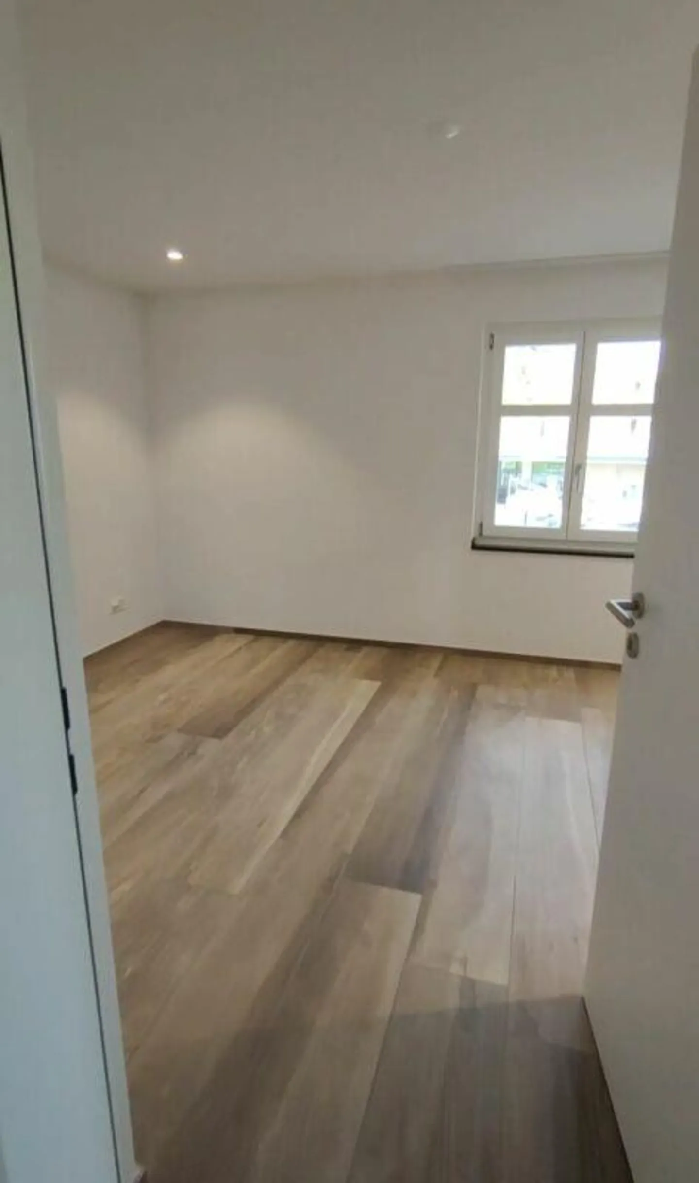 Moderne 2.5-Zimmerwohnung - Foto 6 von 10