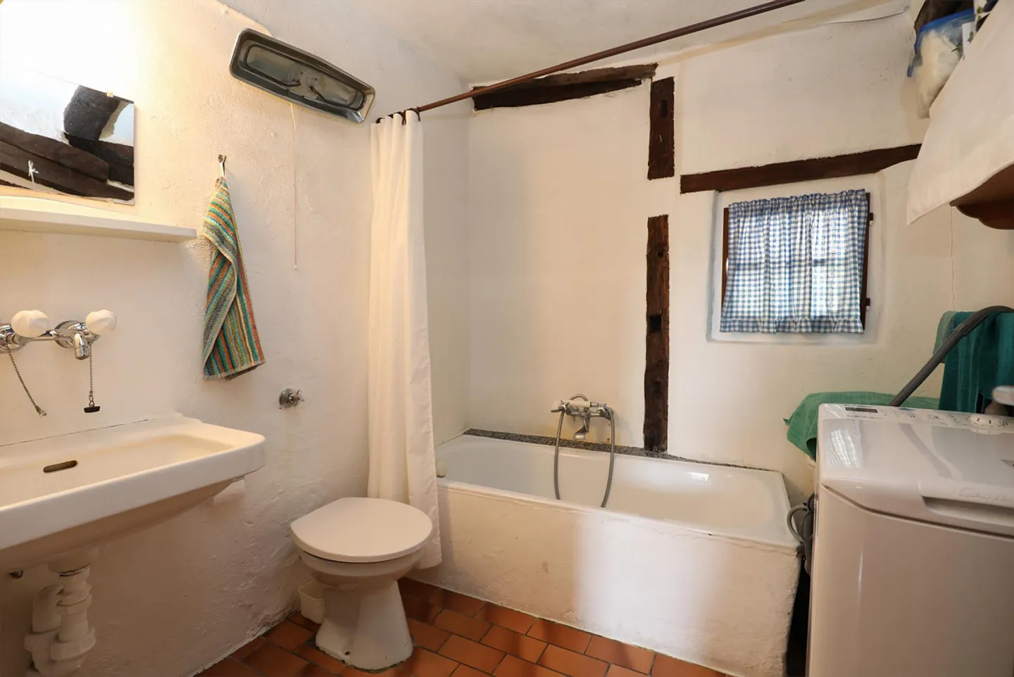 Rustico unico nella bella Valle di Blenio con grande giardino e bella vista a Motto - Foto 17 di 19