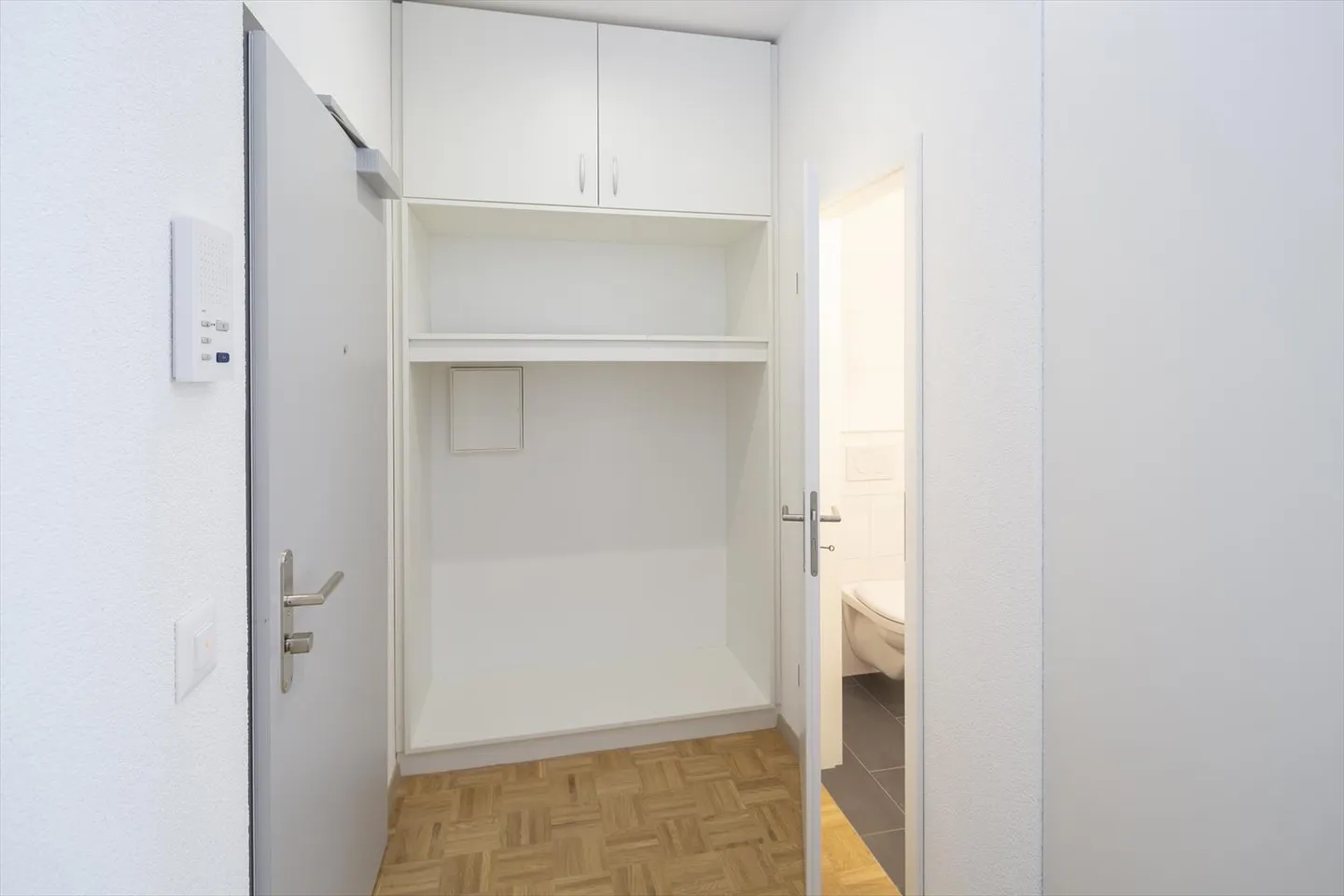 Appartement récemment rénové dans le centre-ville - Photo 12 sur 16