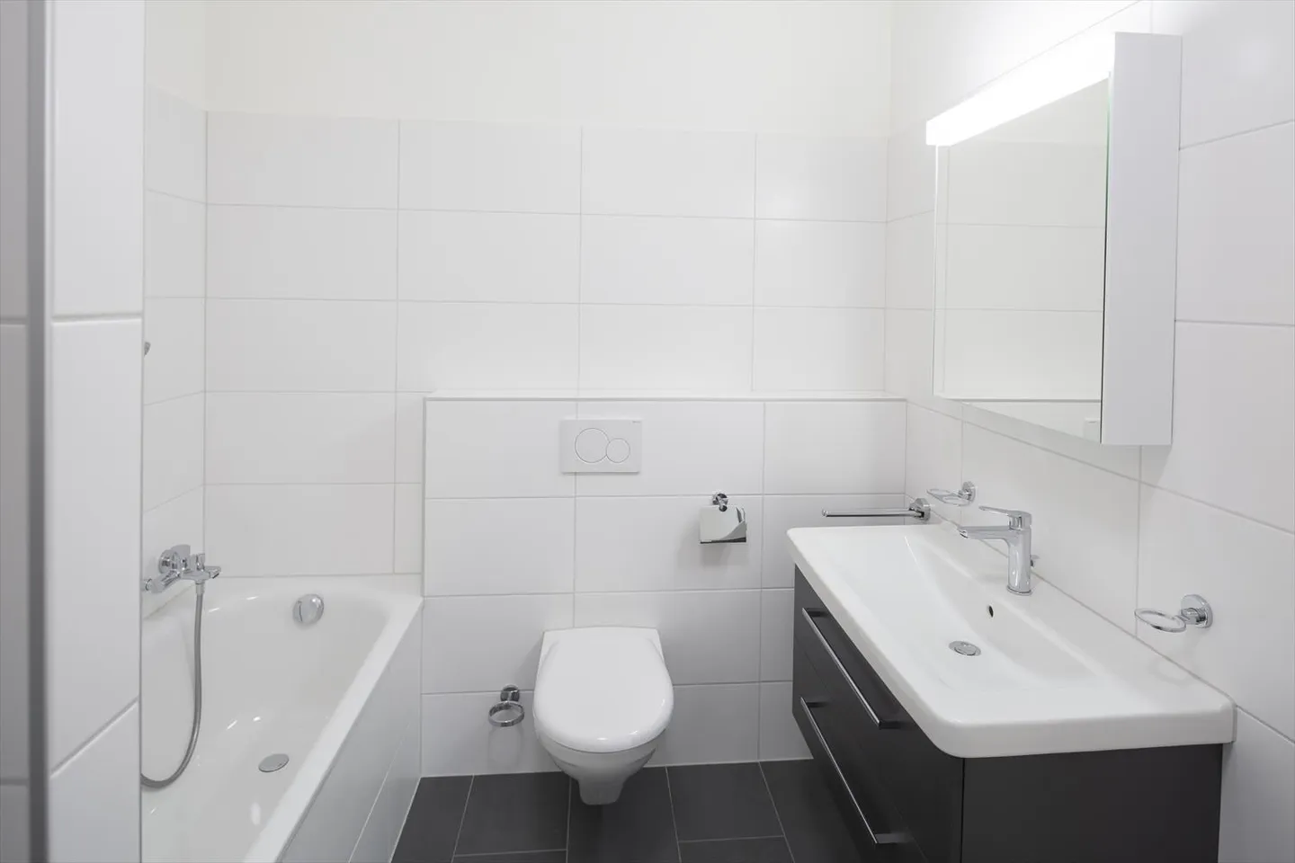 Appartement récemment rénové dans le centre-ville - Photo 11 sur 16