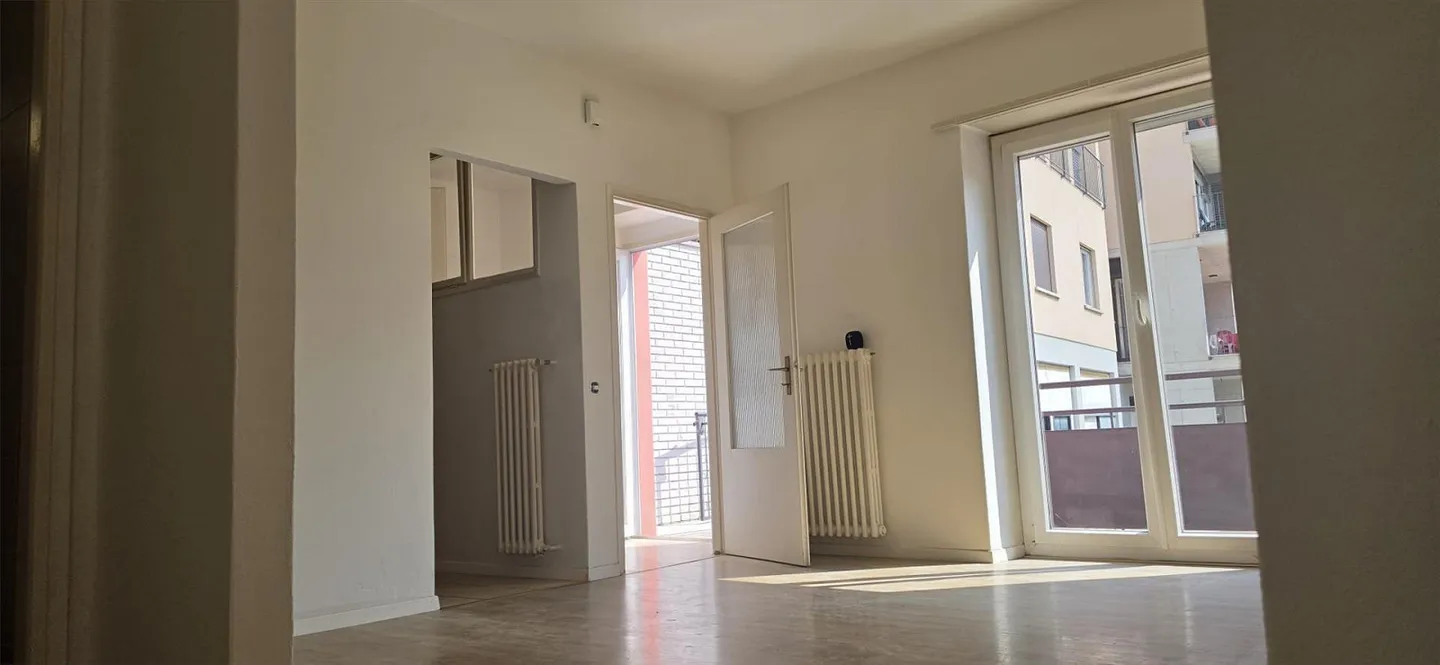 Appartamento luminoso 3.5 locali - Foto 4 di 5