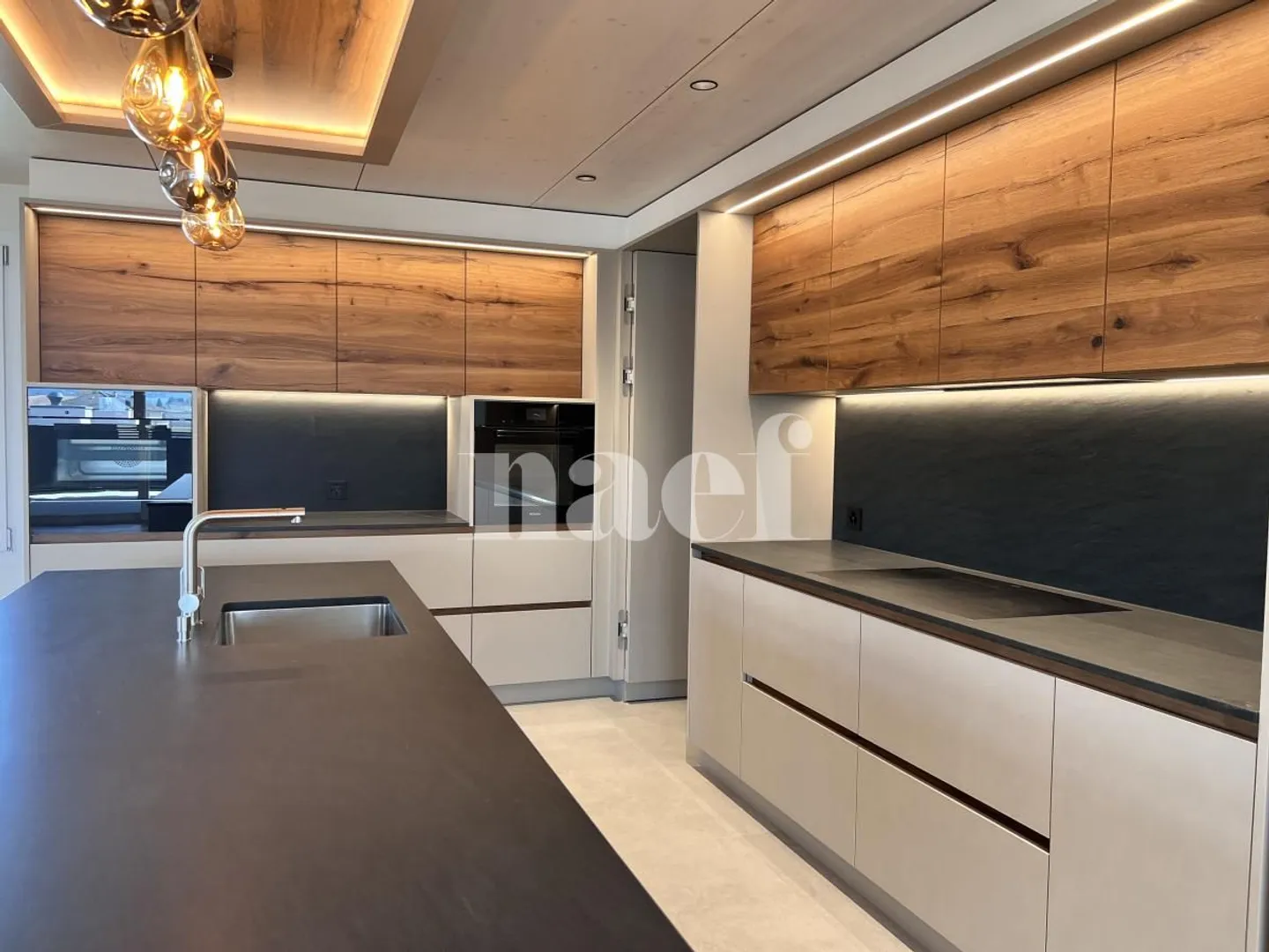 Appartement Éblouissant avec Vue sur Montagne - Photo 1 sur 11