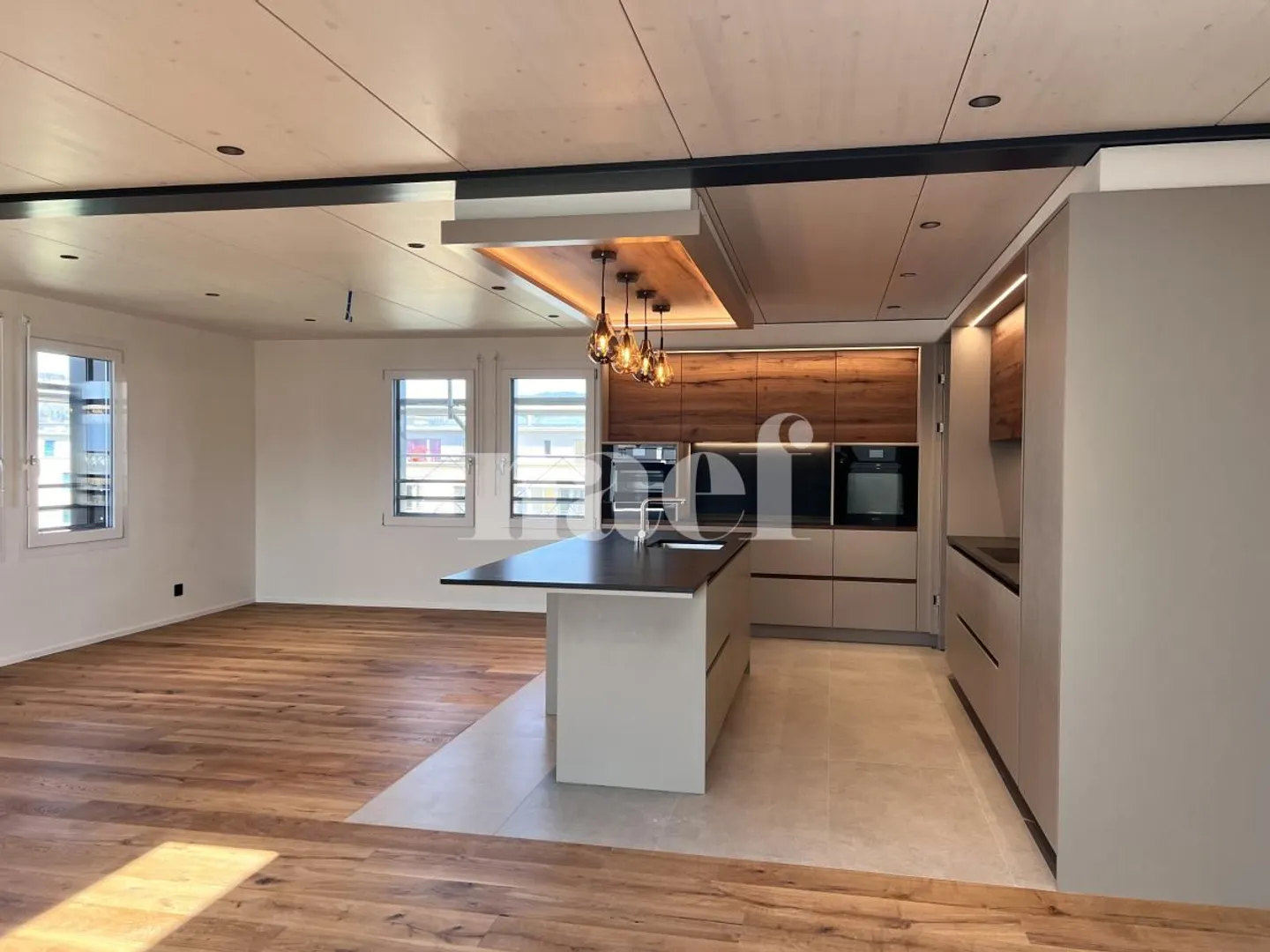 Appartement Éblouissant avec Vue sur Montagne - Photo 2 sur 11