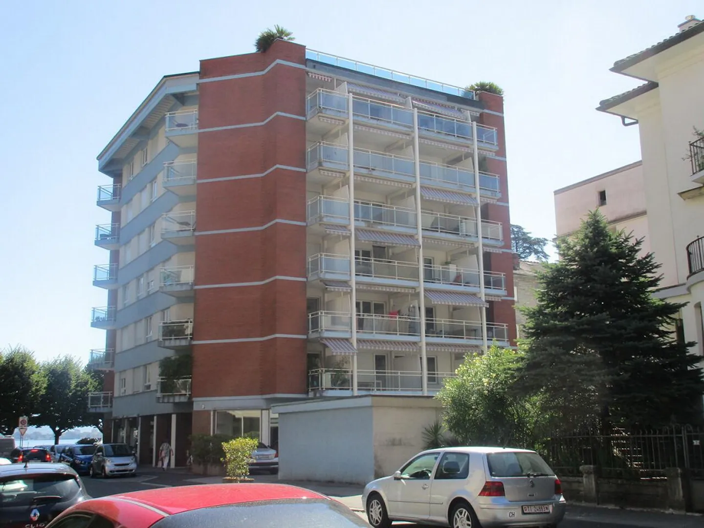 Direkt am See - 1,5-Zimmer-Wohnung mit Balkonen und Aufzug - Foto 1 von 9