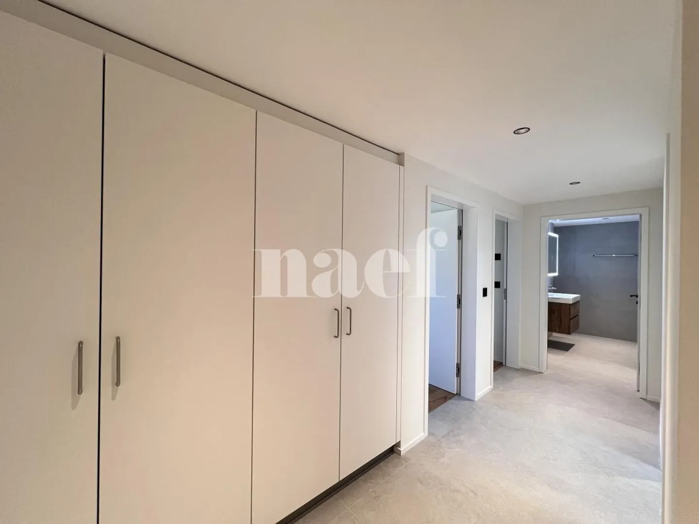 Appartement Éblouissant avec Vue sur Montagne - Photo 8 sur 11
