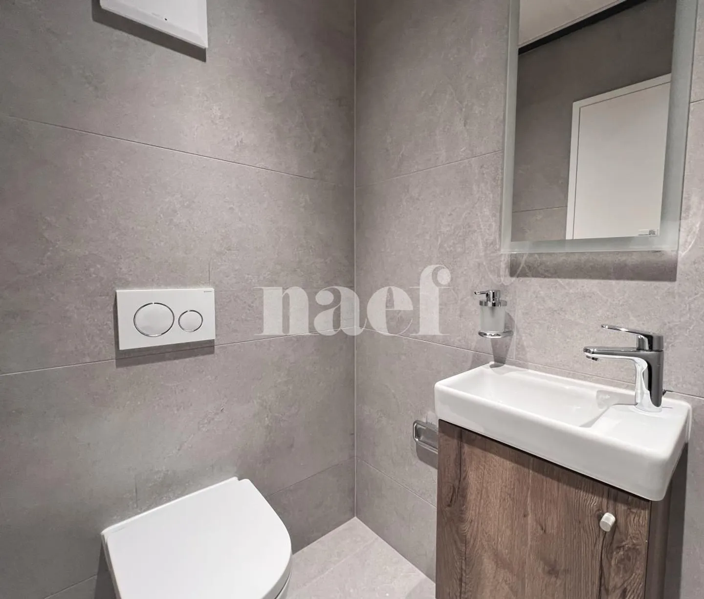 Appartement Éblouissant avec Vue sur Montagne - Photo 5 sur 11