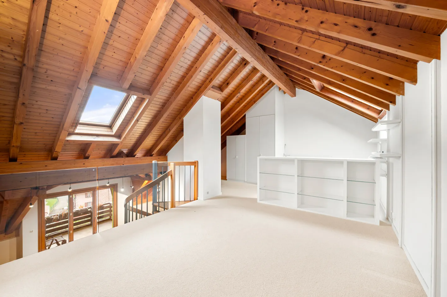 Attic with character and lake view - Photo 13 of 15