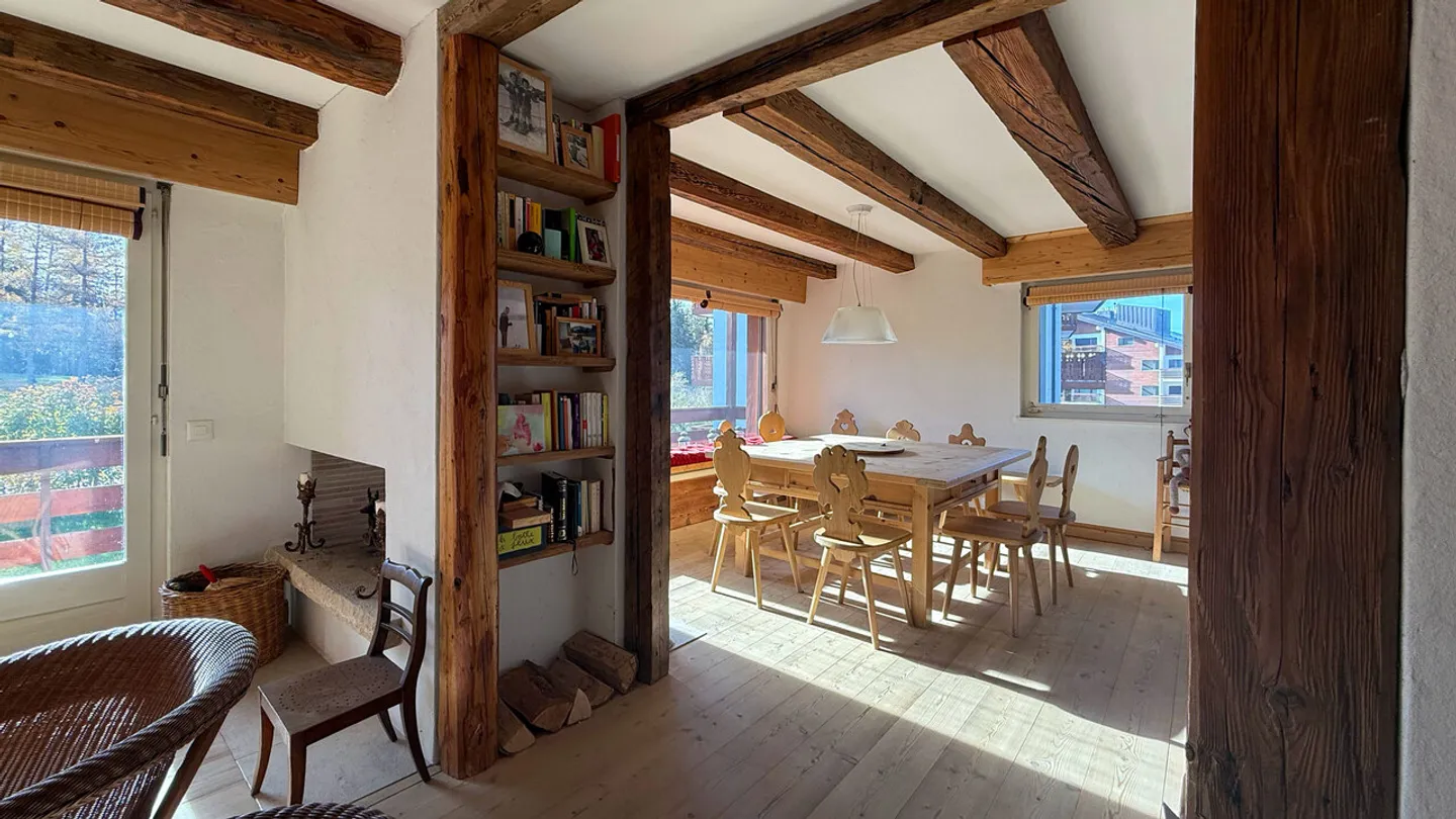 Appartamento 4,5 locali con vista sul campo da golf Ballesteros a Crans-Montana - Foto 3 di 15