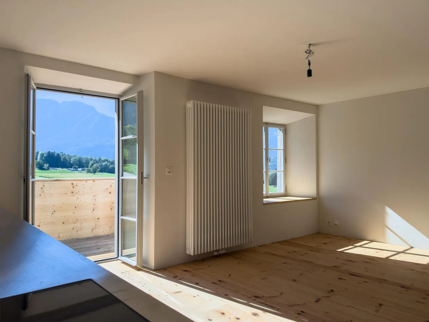 High-quality 5-room maisonette apartment in Domleschg - Photo 3 of 18