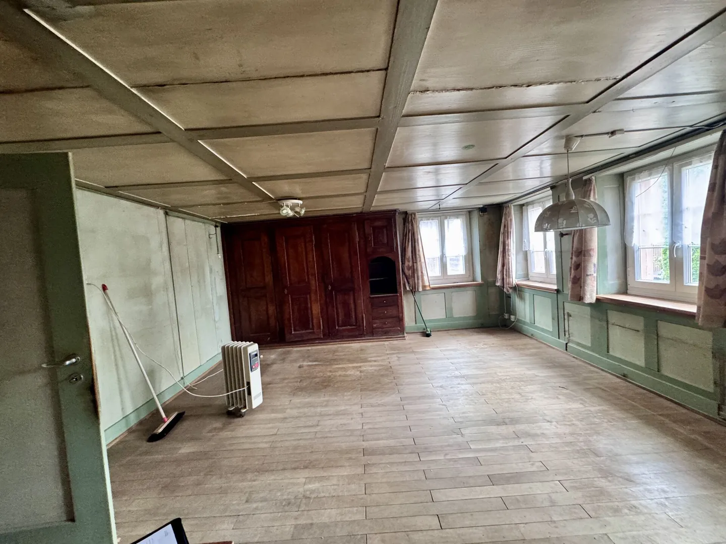 Charmantes Bauernhaus zum ausbauen im Dorfkern von Bachs - Foto 4 von 14