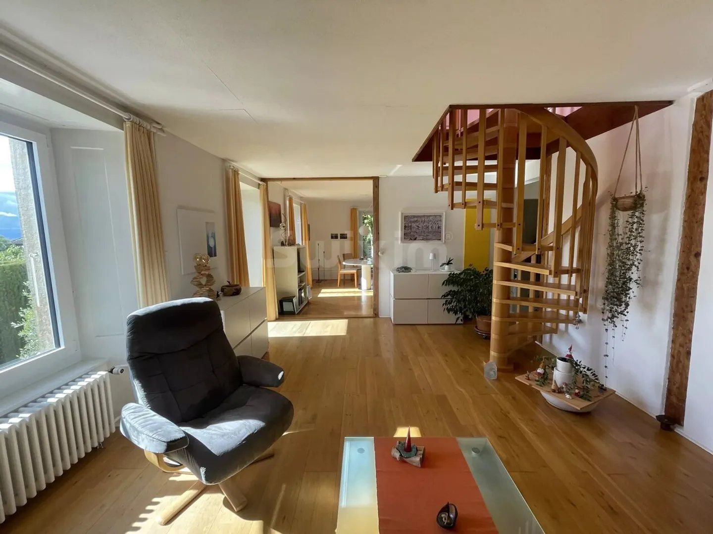 Appartement Duplex 7 pièces avec jardin - Foto 2 von 12