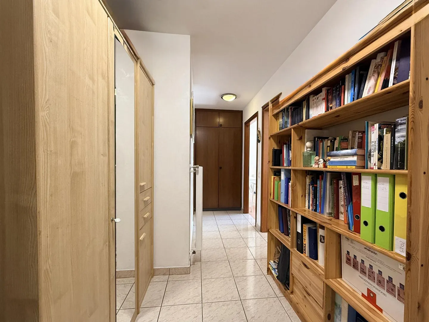 SPACIOUS 3.5 ROOMS WITH TWO TERRACES IN MORBIO INFERIORE - Photo 5 of 9