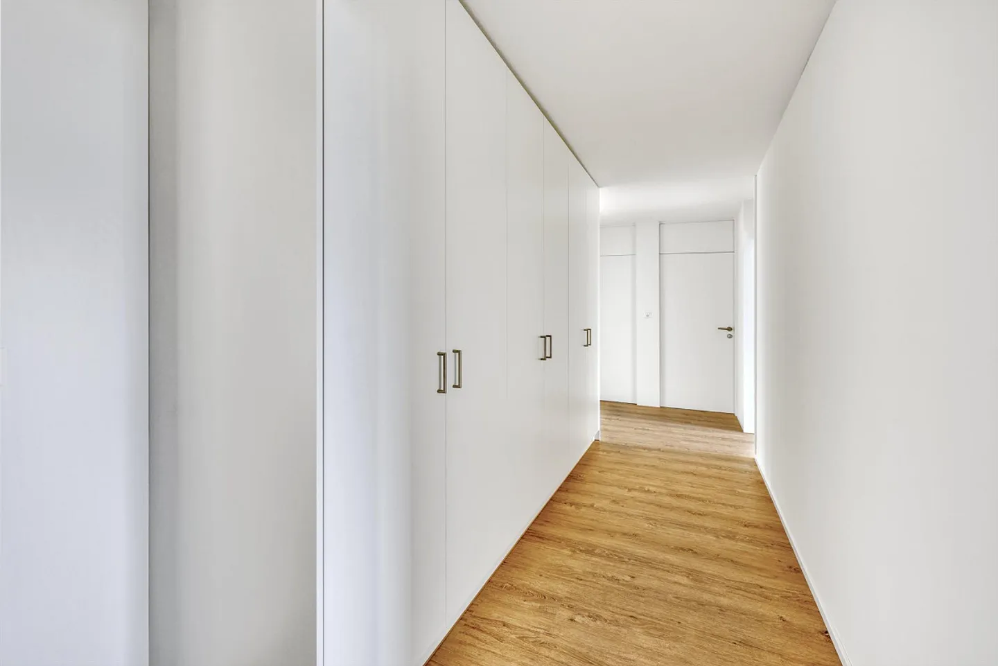 Appartement 7 pièces presque neuf avec vue imprenable - Photo 14 sur 14
