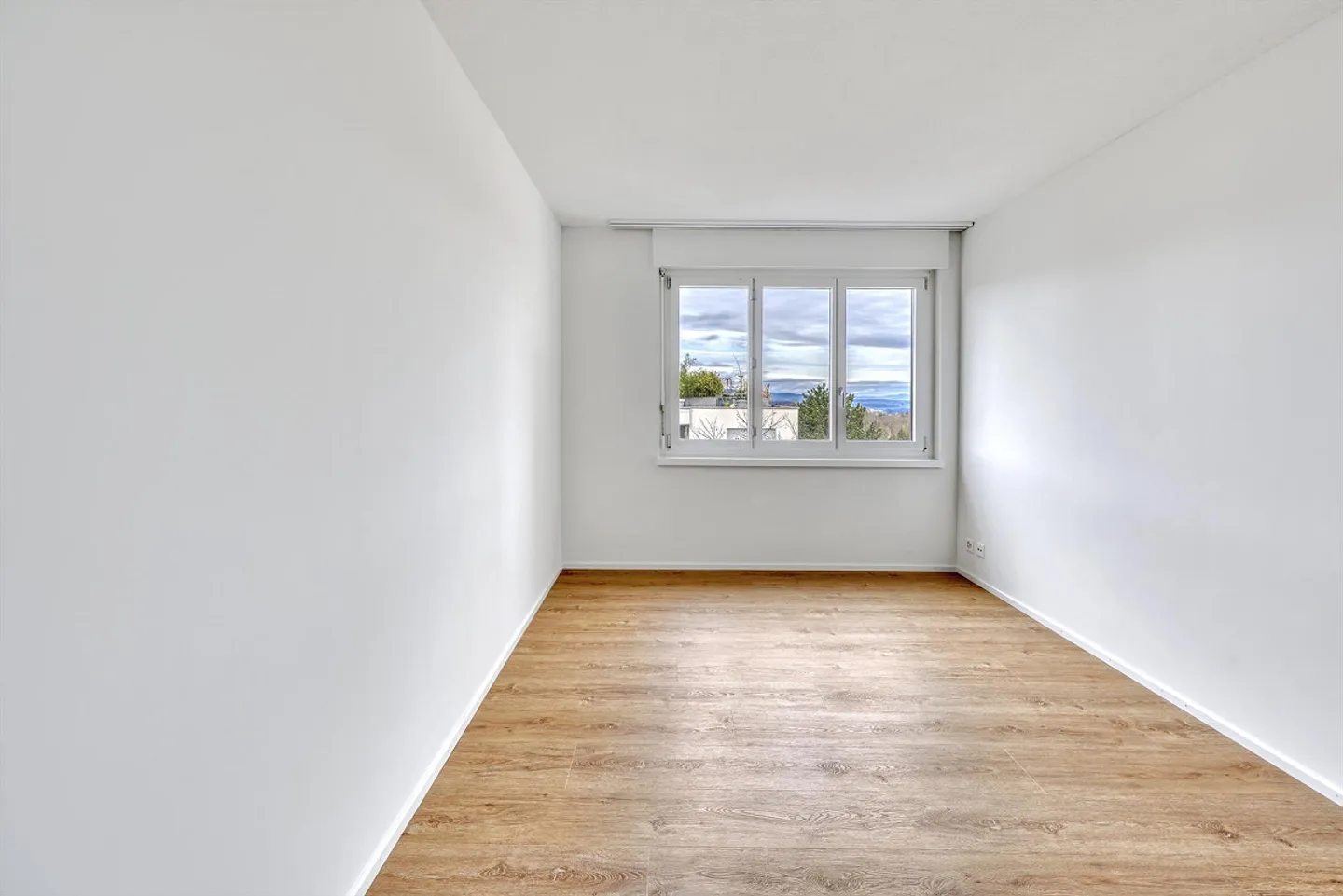 Appartement 7 pièces presque neuf avec vue imprenable - Photo 5 sur 14