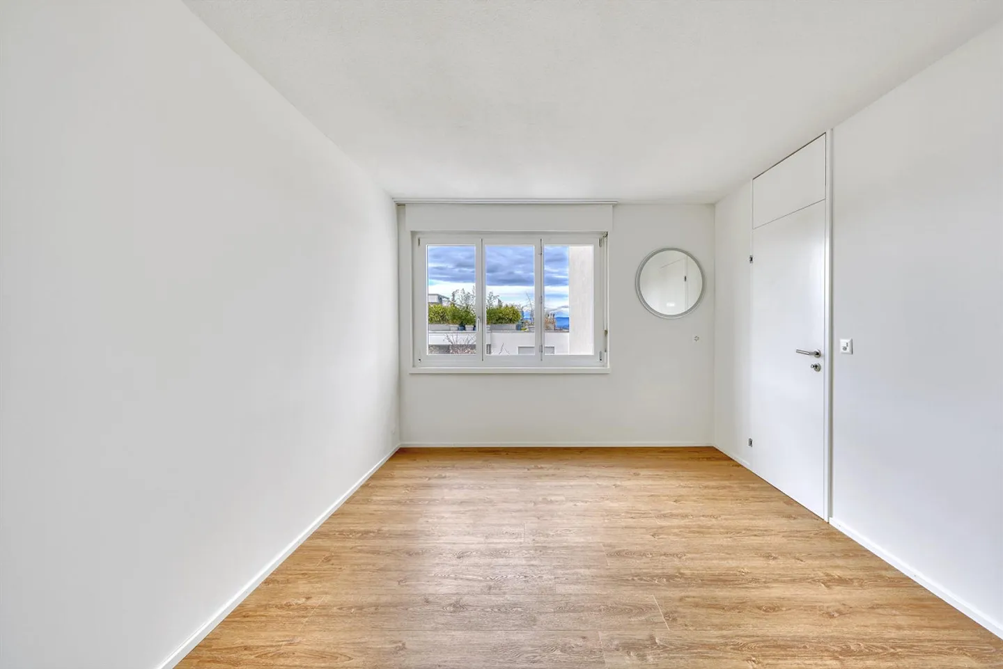 Appartement 7 pièces presque neuf avec vue imprenable - Photo 6 sur 14