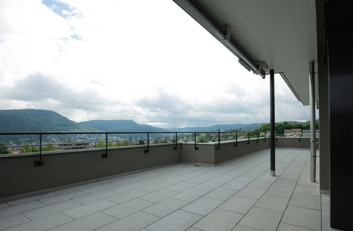 Attikawohnung mit Grosser Terrasse - Foto 7 von 8