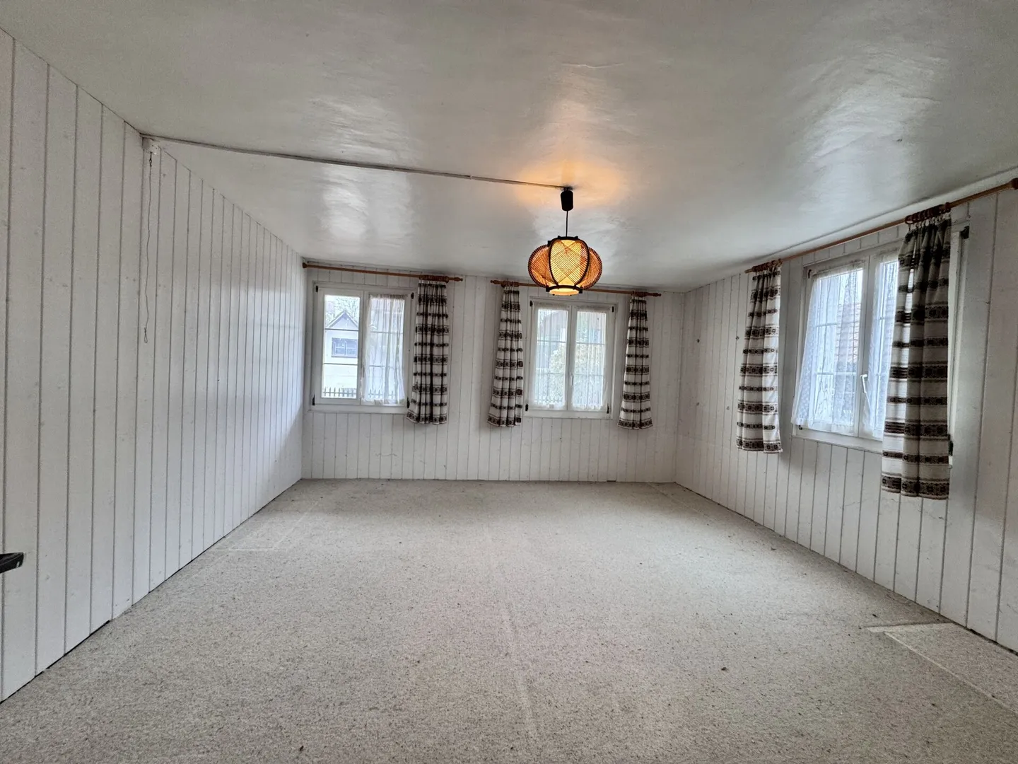 Charmantes Bauernhaus zum ausbauen im Dorfkern von Bachs - Foto 10 von 14