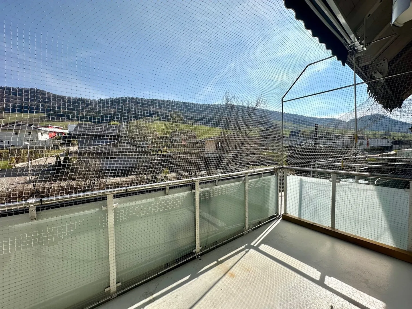 Maison mitoyenne familiale dans un emplacement calme et ensoleillé - Photo 9 sur 17