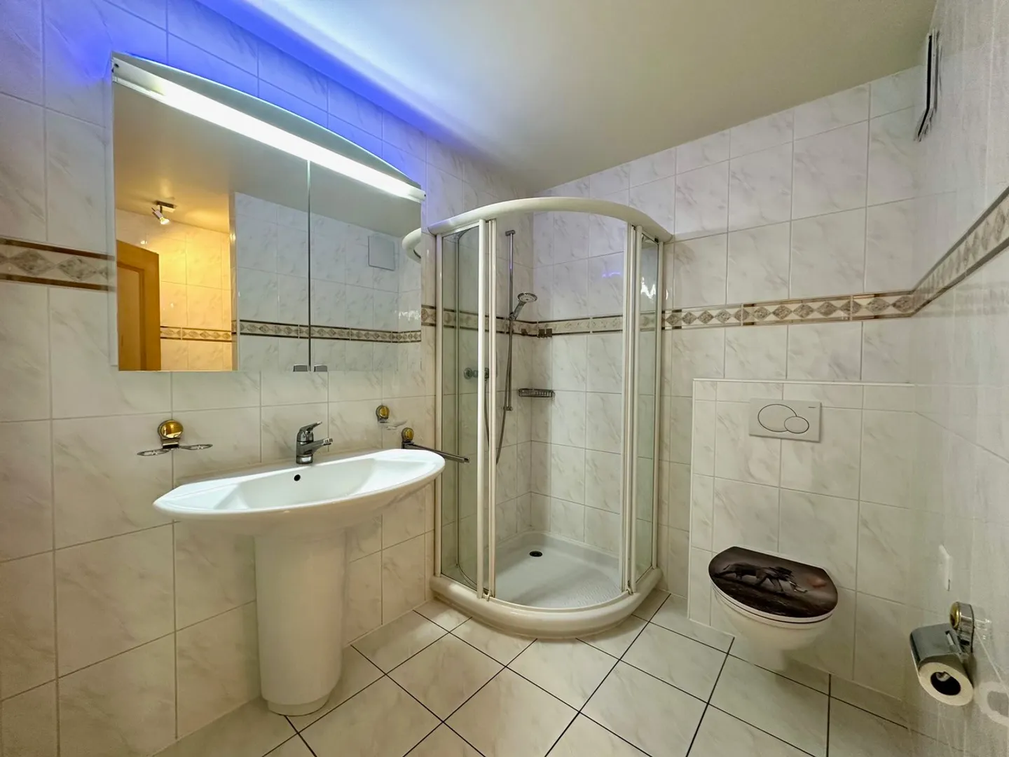 Maison mitoyenne familiale dans un emplacement calme et ensoleillé - Photo 10 sur 17