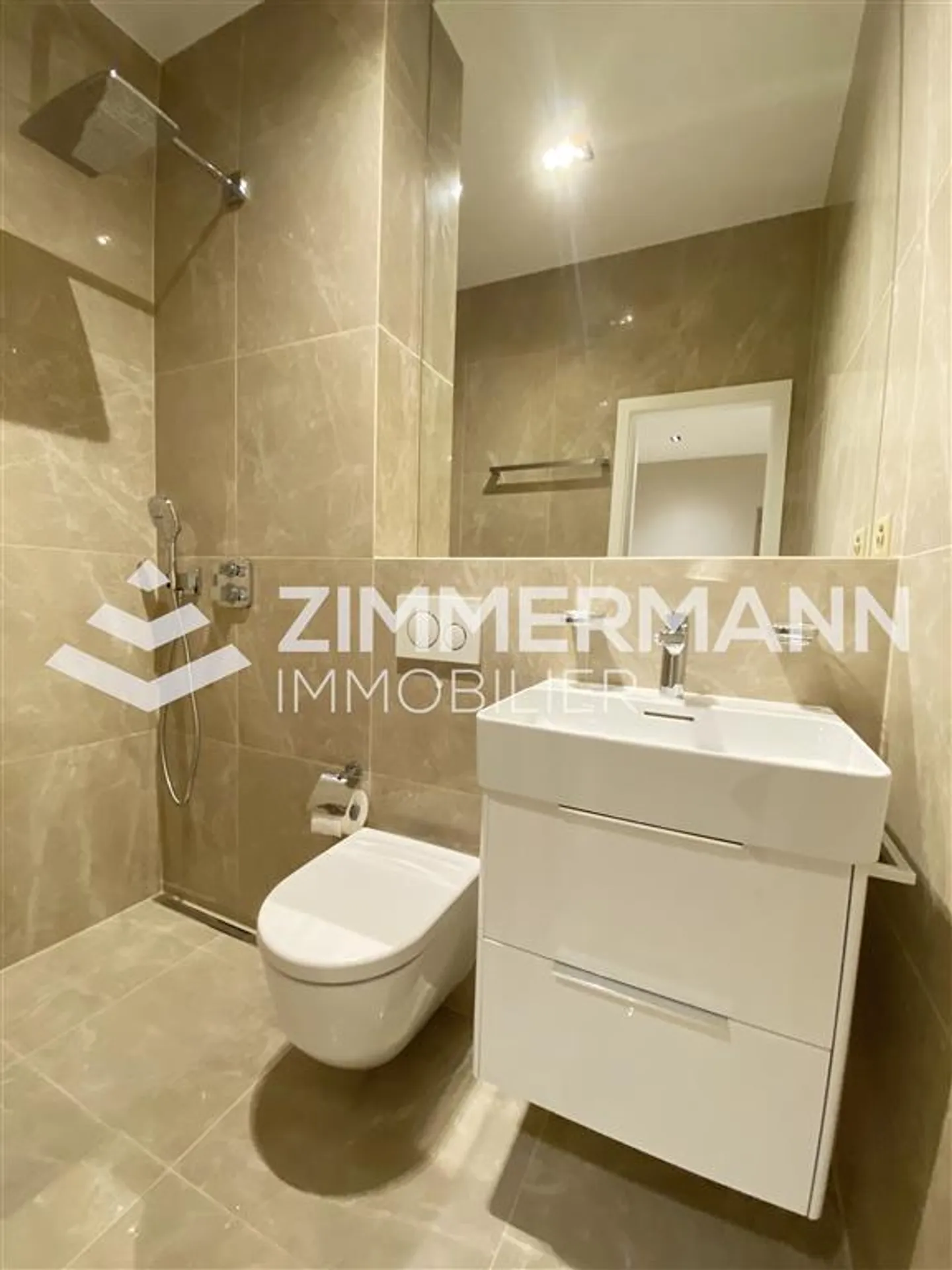 Apartment for rent - Photo 5 of 13
