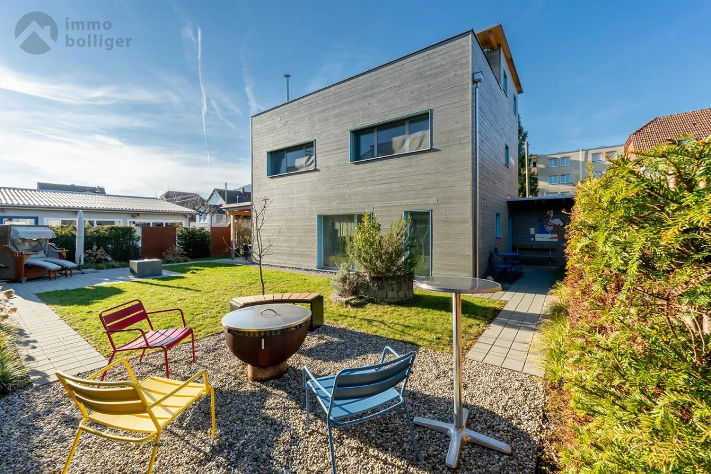 Modernes ökologisches Einfamilienhaus - Foto 1 von 12