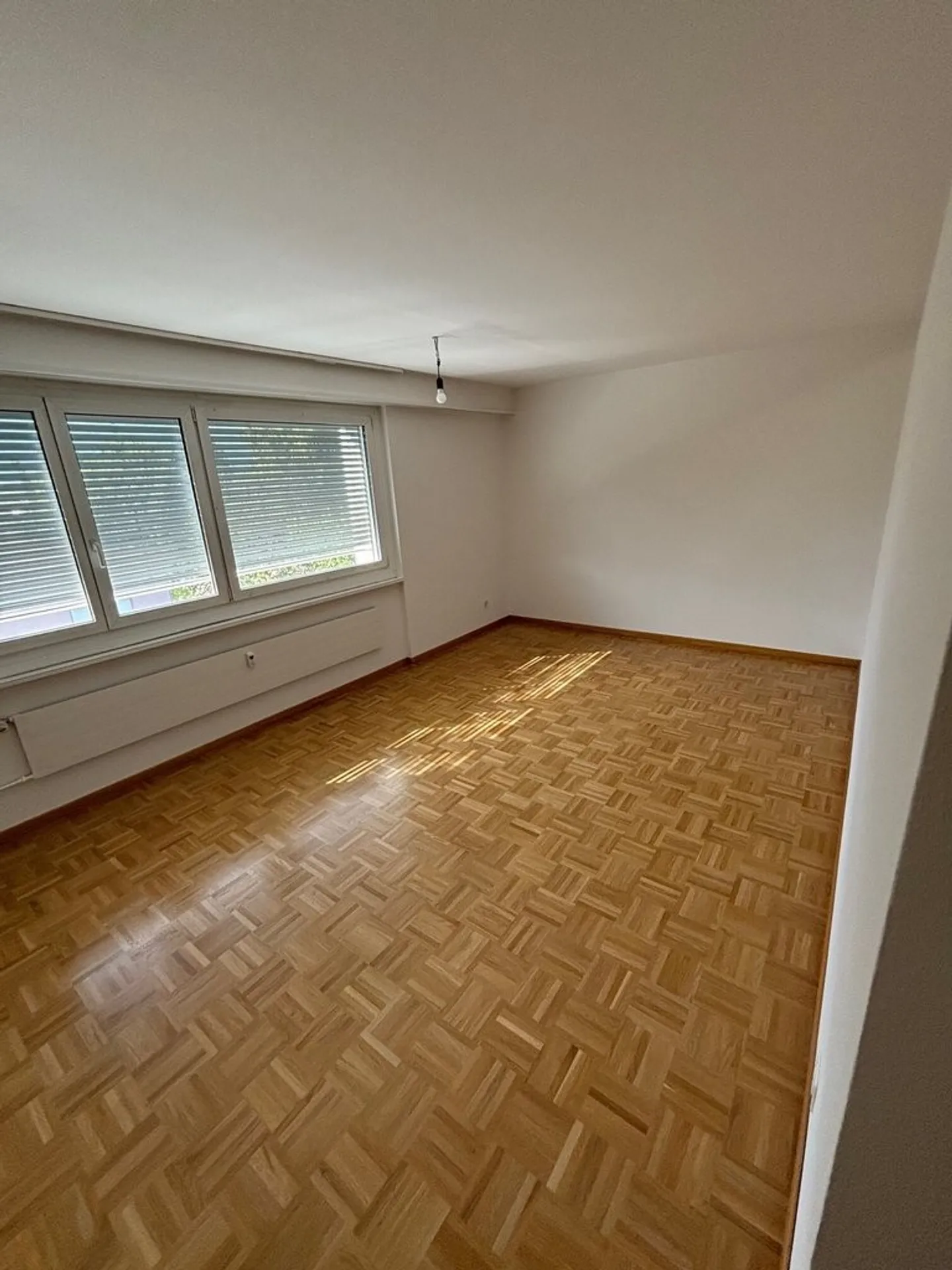 Apartment for rent - Photo 4 of 10