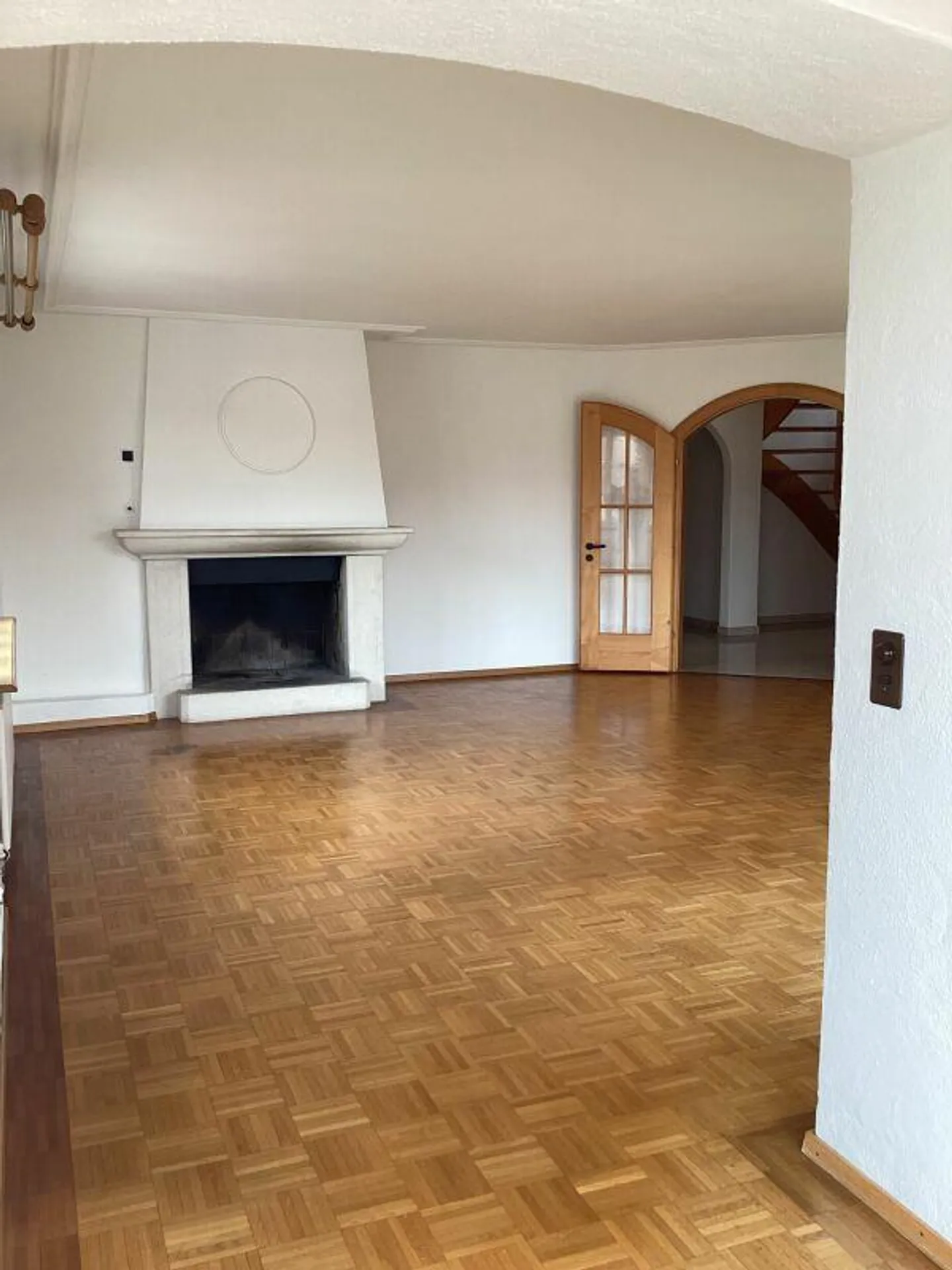 Attractive & Exclusive 6.5-Room Apartment in the Old Town - Photo 2 of 11