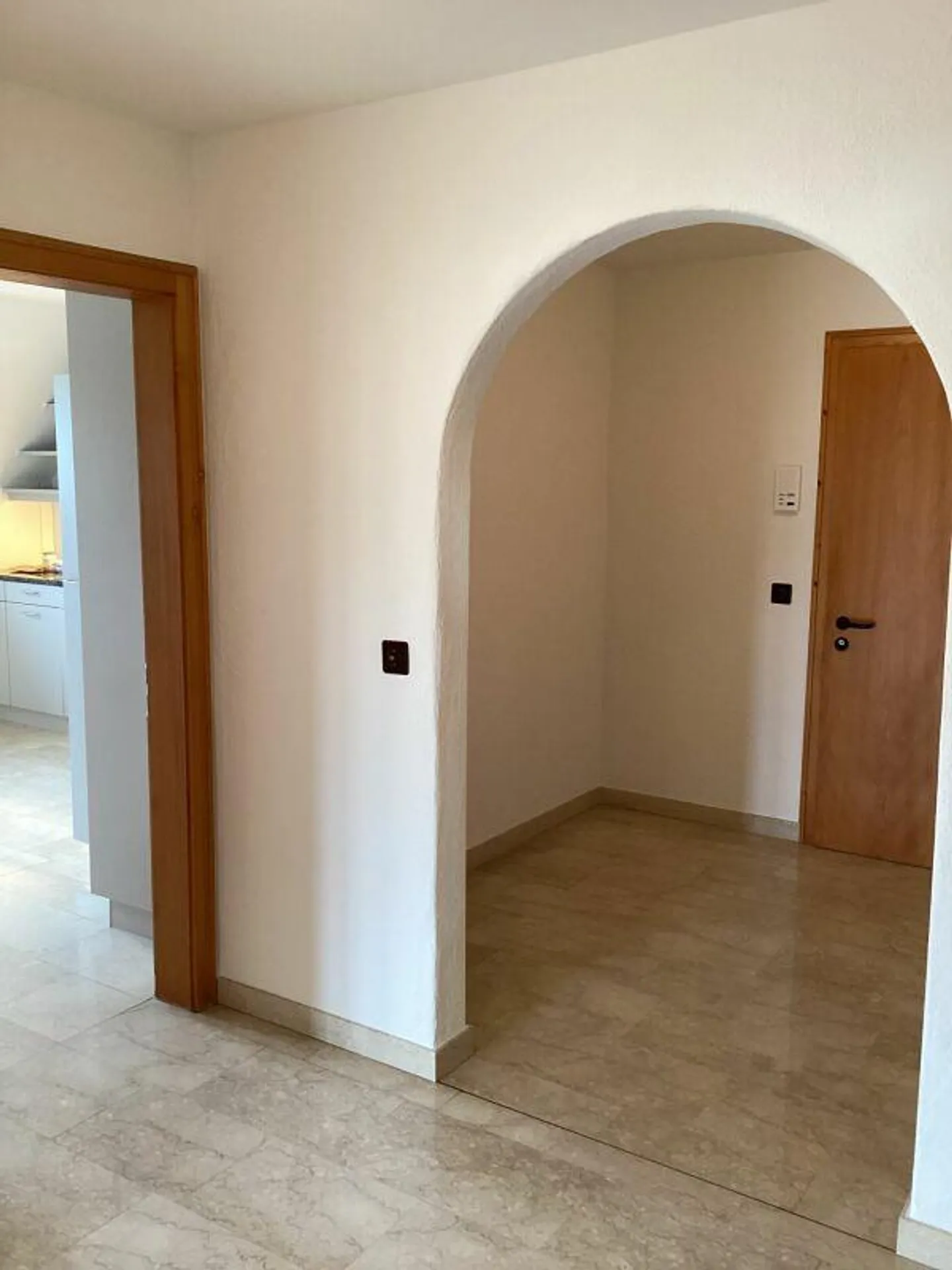 Attractive & Exclusive 6.5-Room Apartment in the Old Town - Photo 6 of 11