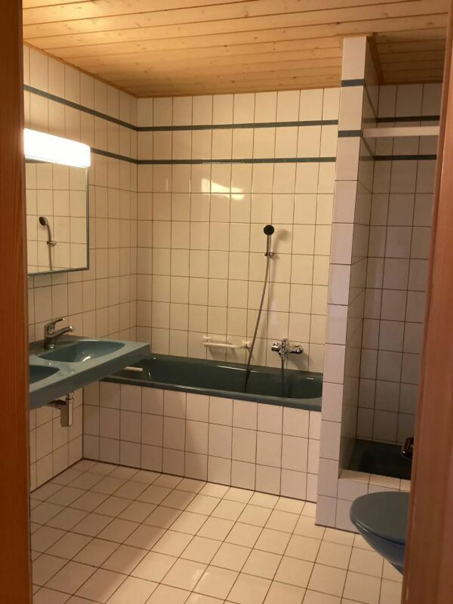 Attractive & Exclusive 6.5-Room Apartment in the Old Town - Photo 8 of 11