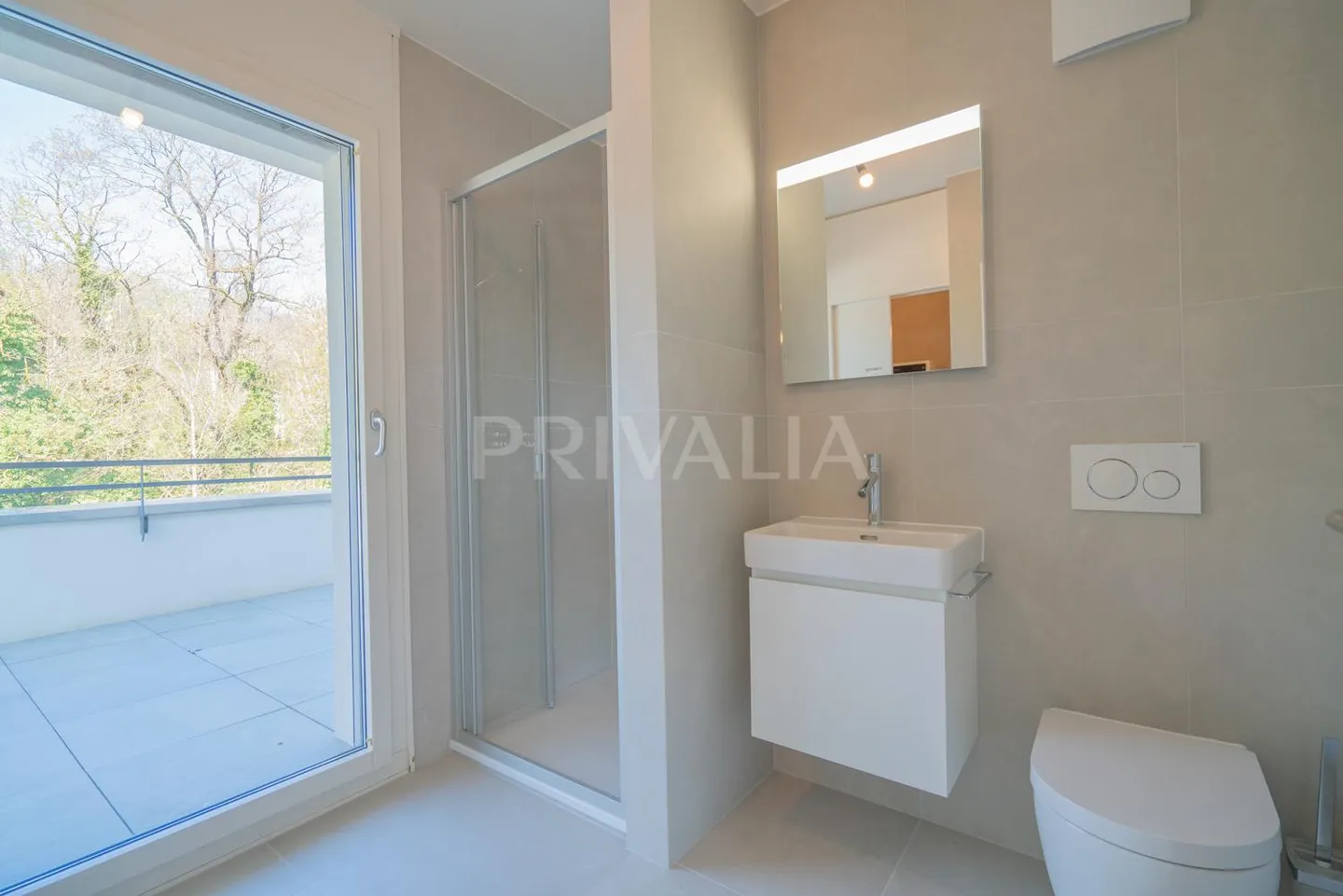 Superbe Dachgeschoss-Duplexwohnung mit Terrassen und freier Sicht - Foto 5 von 13