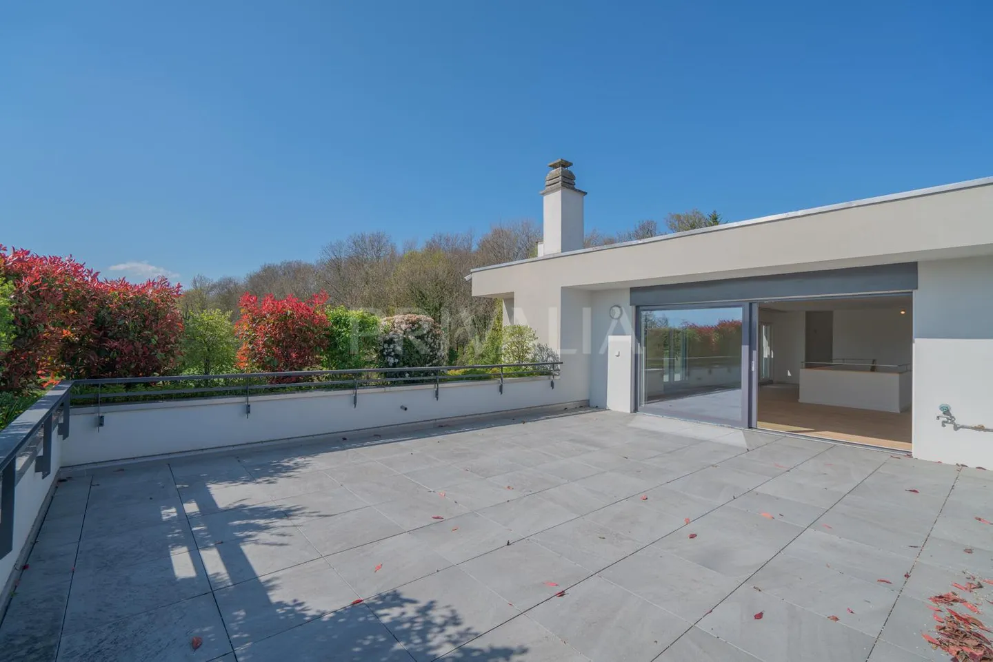 Superbe Dachgeschoss-Duplexwohnung mit Terrassen und freier Sicht - Foto 12 von 13