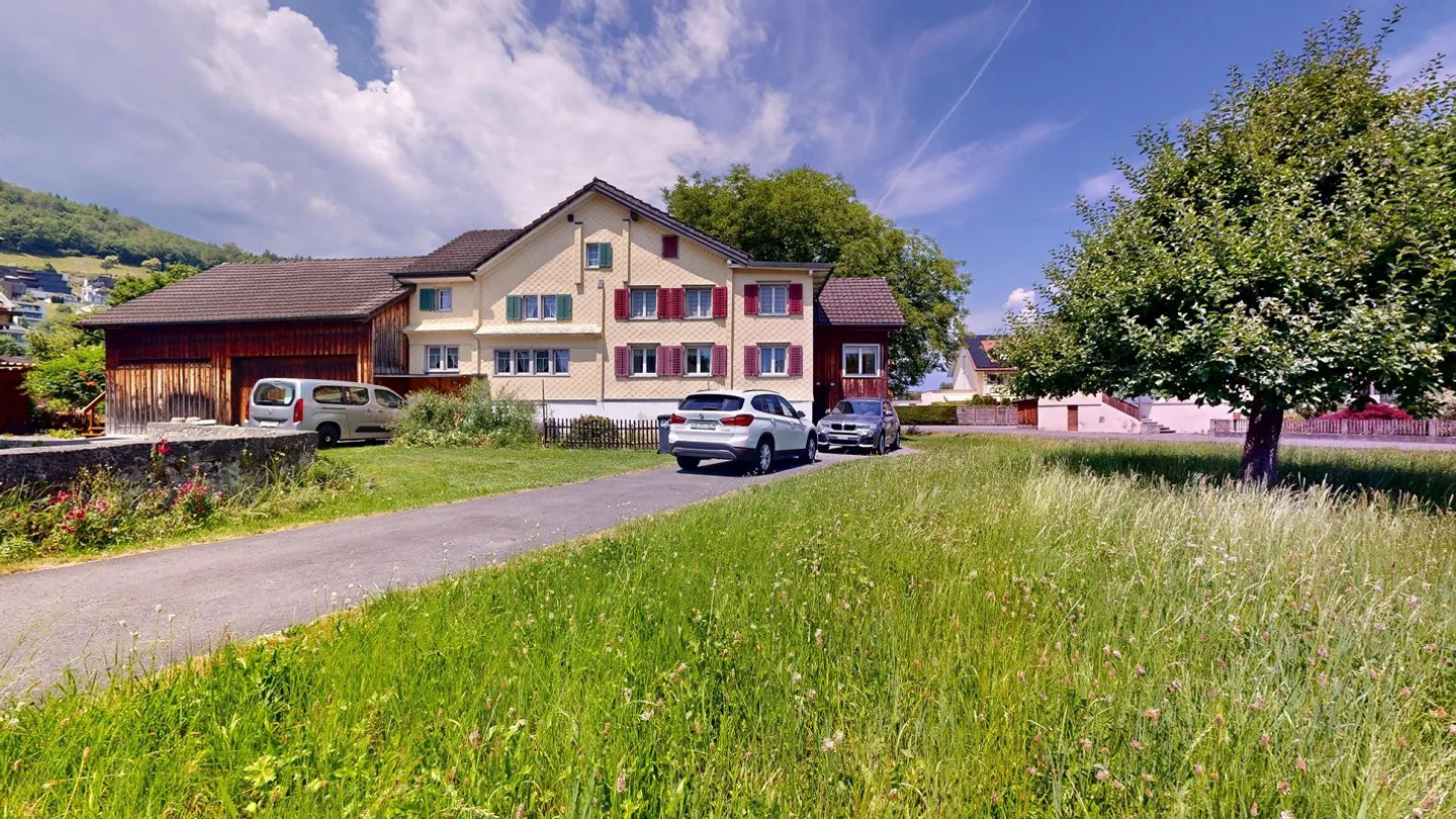 Charmante Haushälfte mit attraktiver Baulandreserve in Buchs SG - Foto 2 di 15