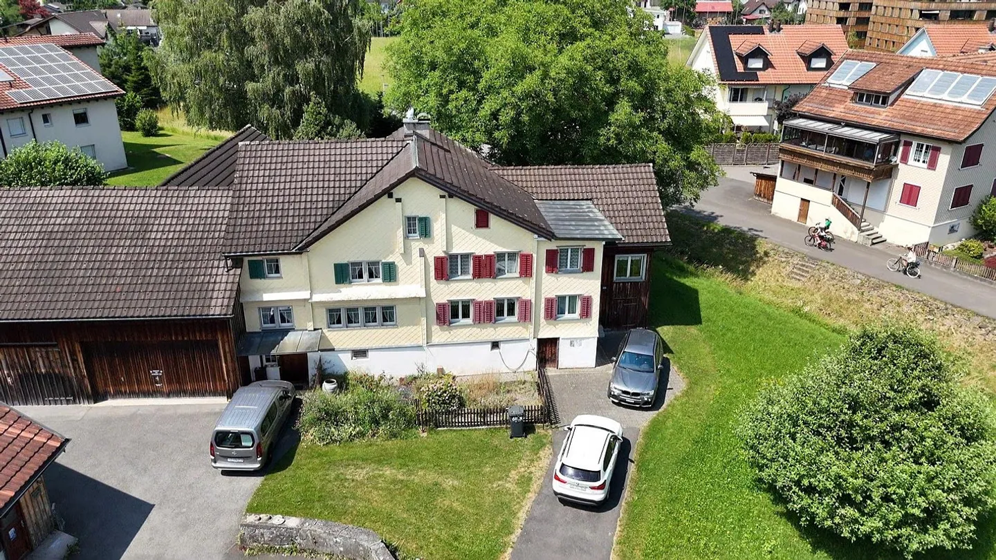 Charmante Haushälfte mit attraktiver Baulandreserve in Buchs SG - Foto 10 di 15