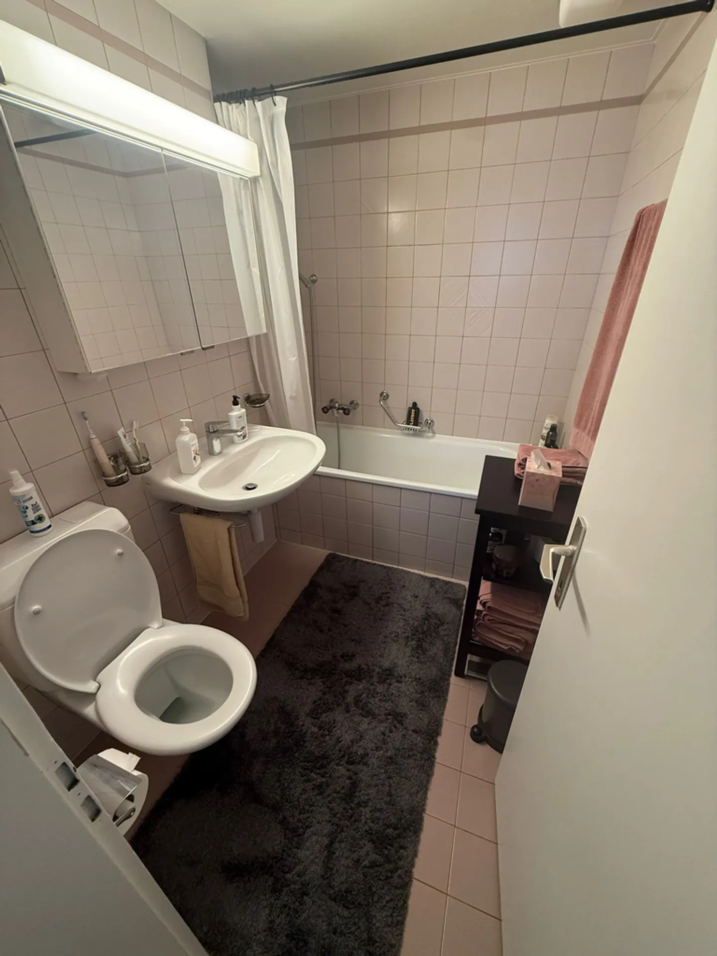 Charmant appartement 2.5 pièces - Photo 5 sur 6