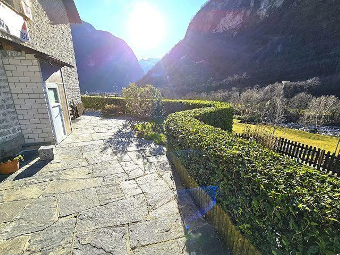 Beautiful 5.5 room house with large land and garage, beautiful view... - Photo 23 of 38