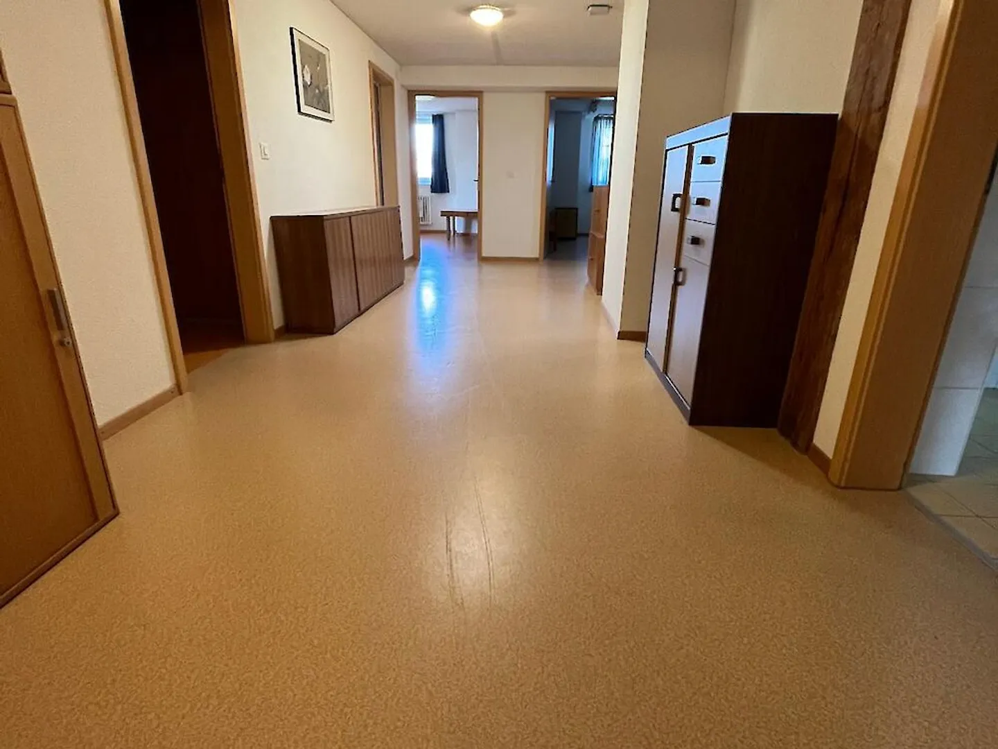 Spacious 7.5-room apartment in the attic - Photo 9 of 13