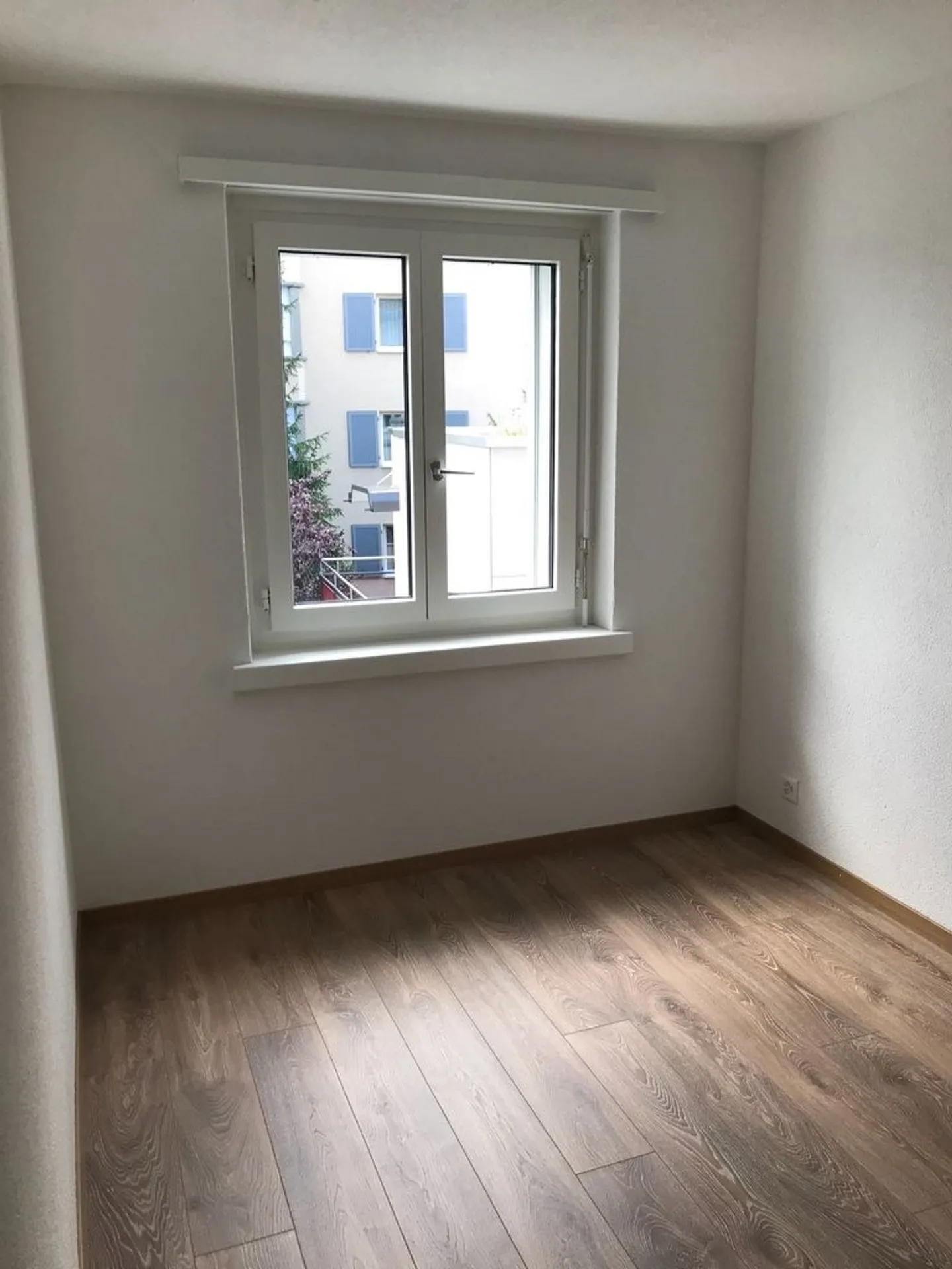 Zentrale Wohnung - Nähe Sternen Oerlikon - Foto 4 von 5