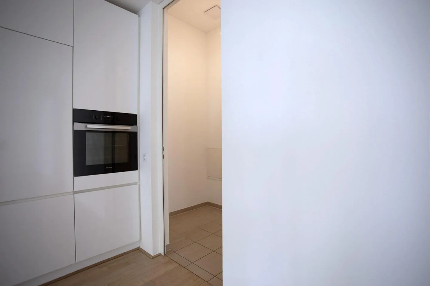 Geräumige Wohnung in ruhiger Lage - Foto 3 von 12