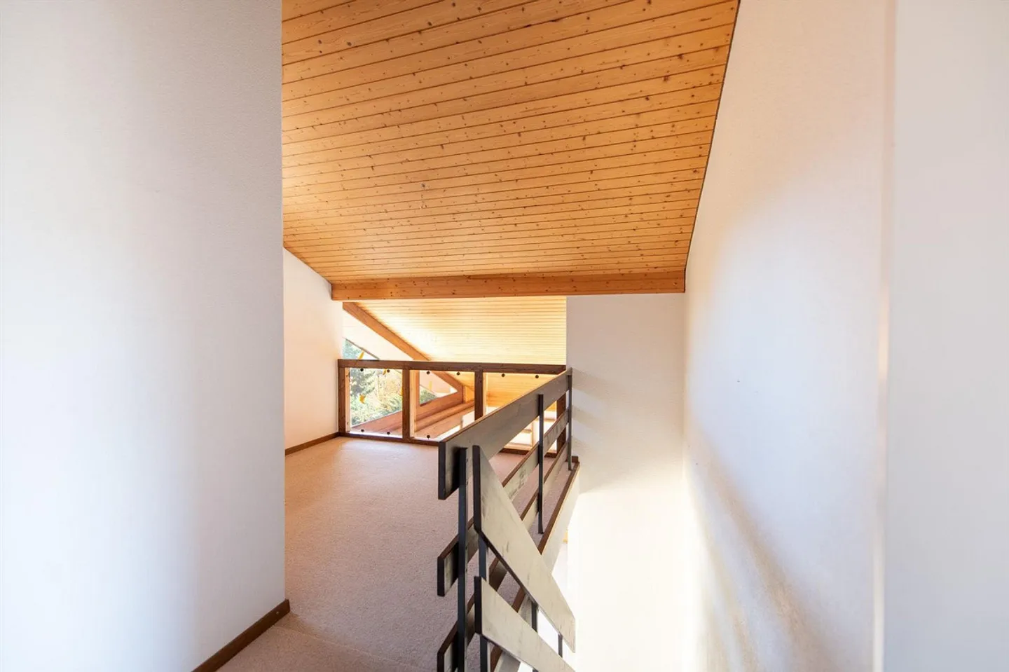 Idyllic and city-close: Your new home with a large sun terrace - Photo 12 of 13