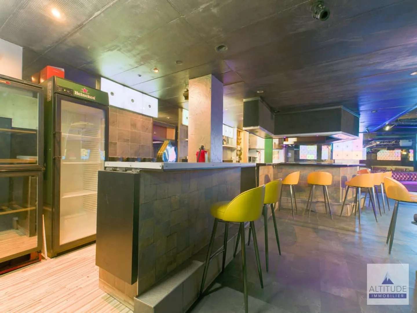 Commercial Space - Photo 7 of 13