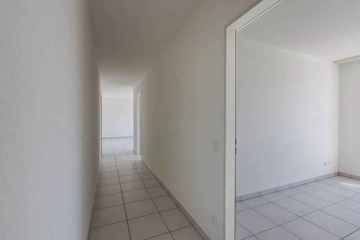 Sunny 3.5 Room Apartment - Photo 8 of 9